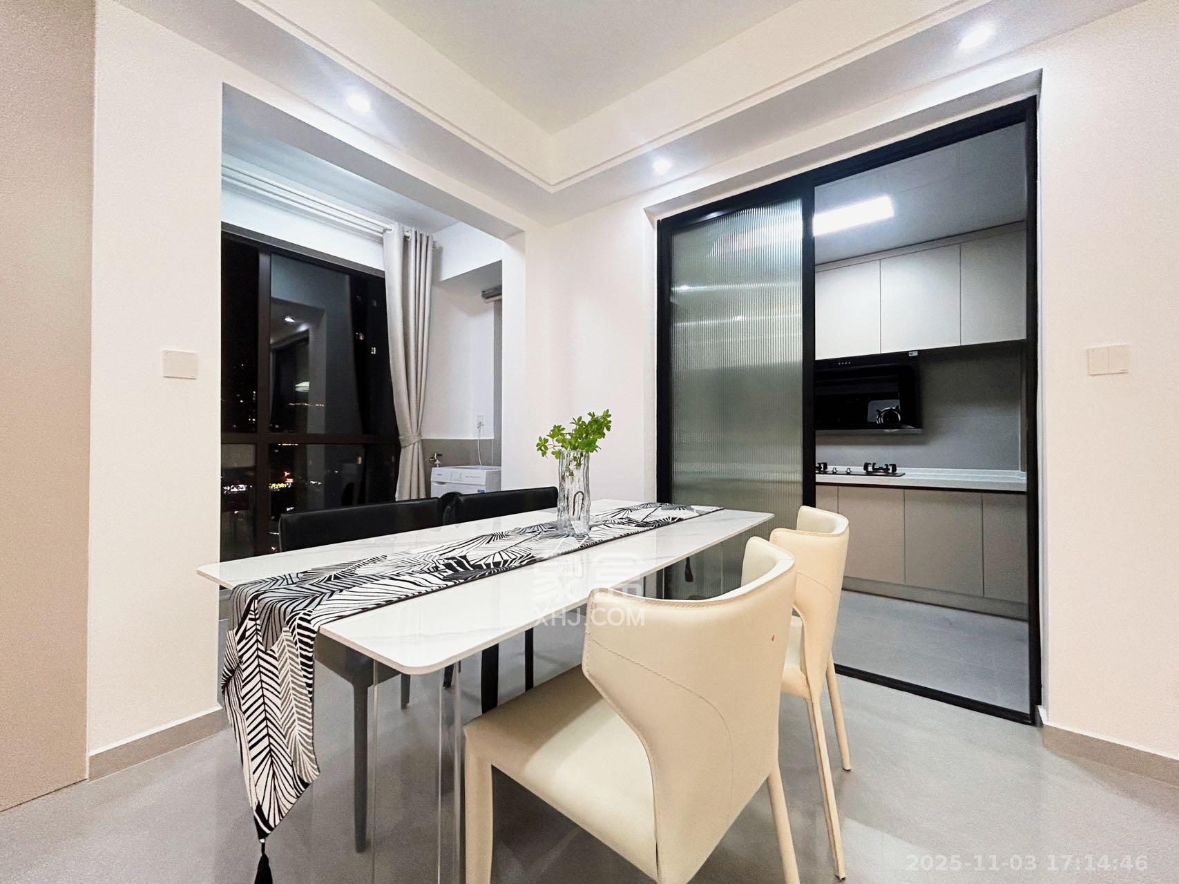 旭辉国悦府  4室2厅2卫    6500.0元/月室内图