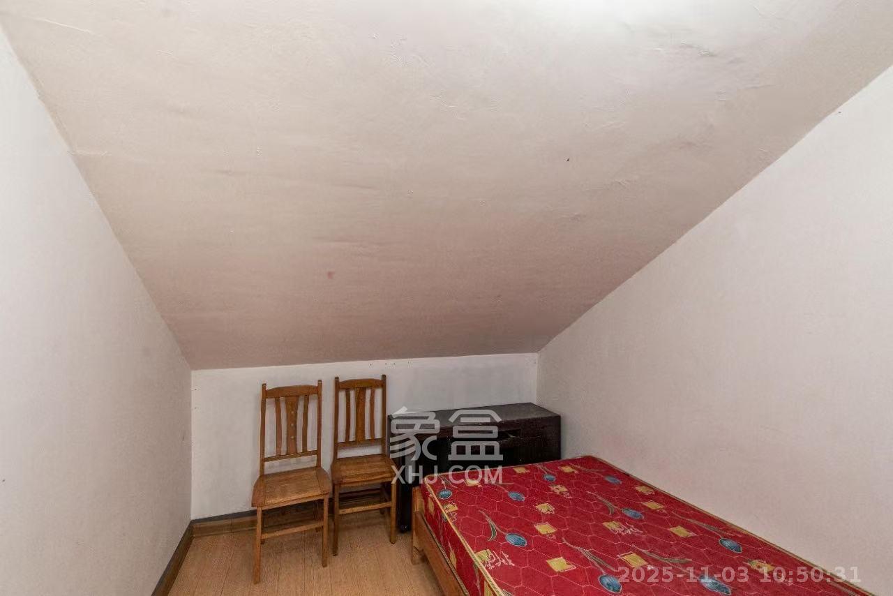 紫薇苑  4室1厅1卫    1800.0元/月室内图