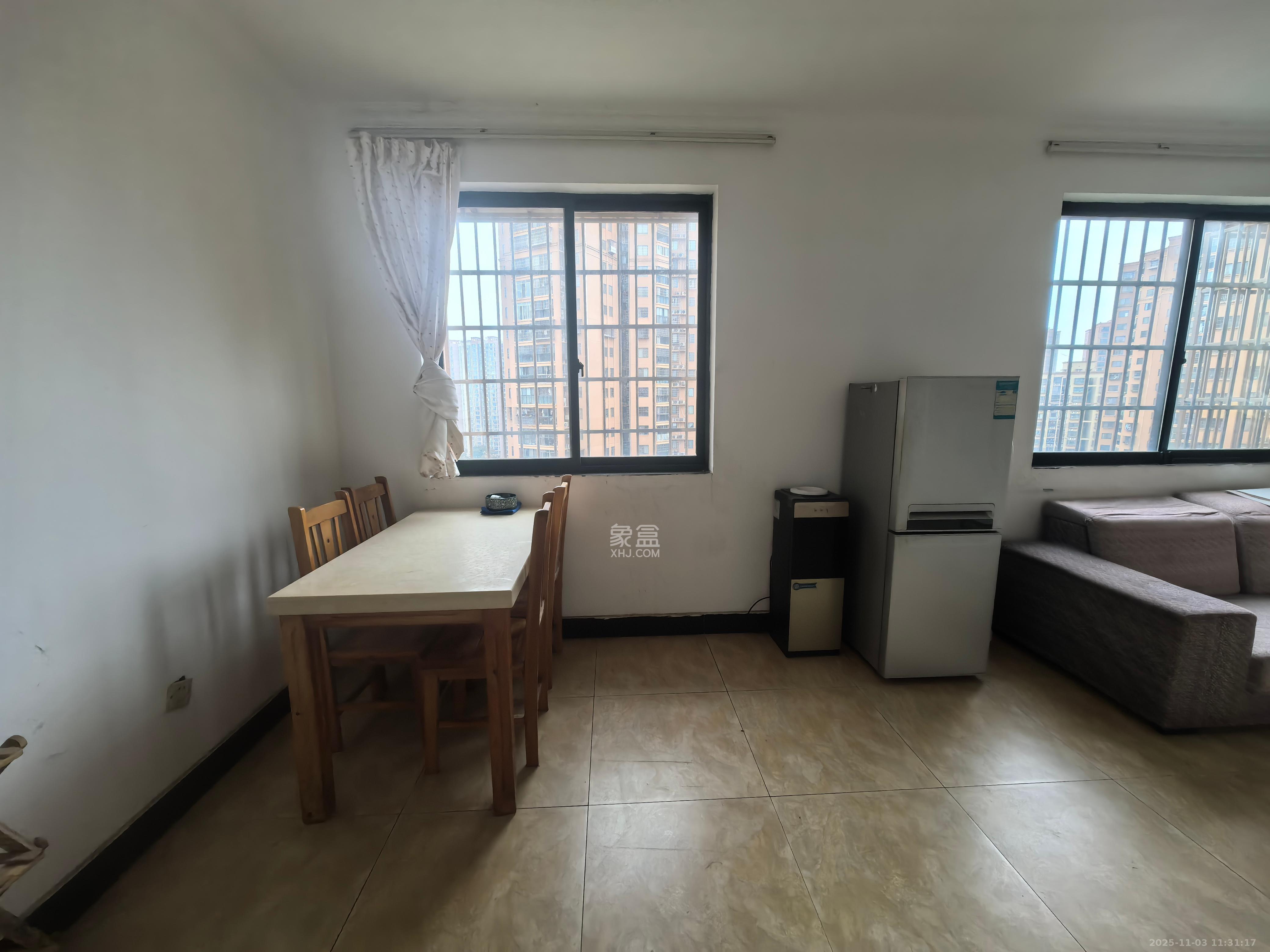 诚兴园 2室2厅1卫 1700.0元/月 诚兴园 2室2厅1卫 1700.0元/月室内图