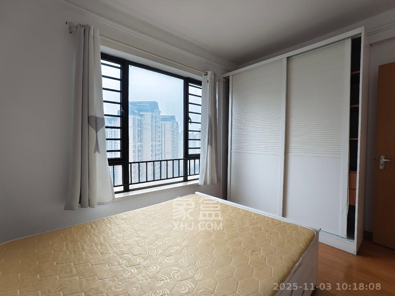 中海国际三期  3室2厅1卫    1800.0元/月 中海国际三期  3室2厅1卫    1800.0元/月室内图