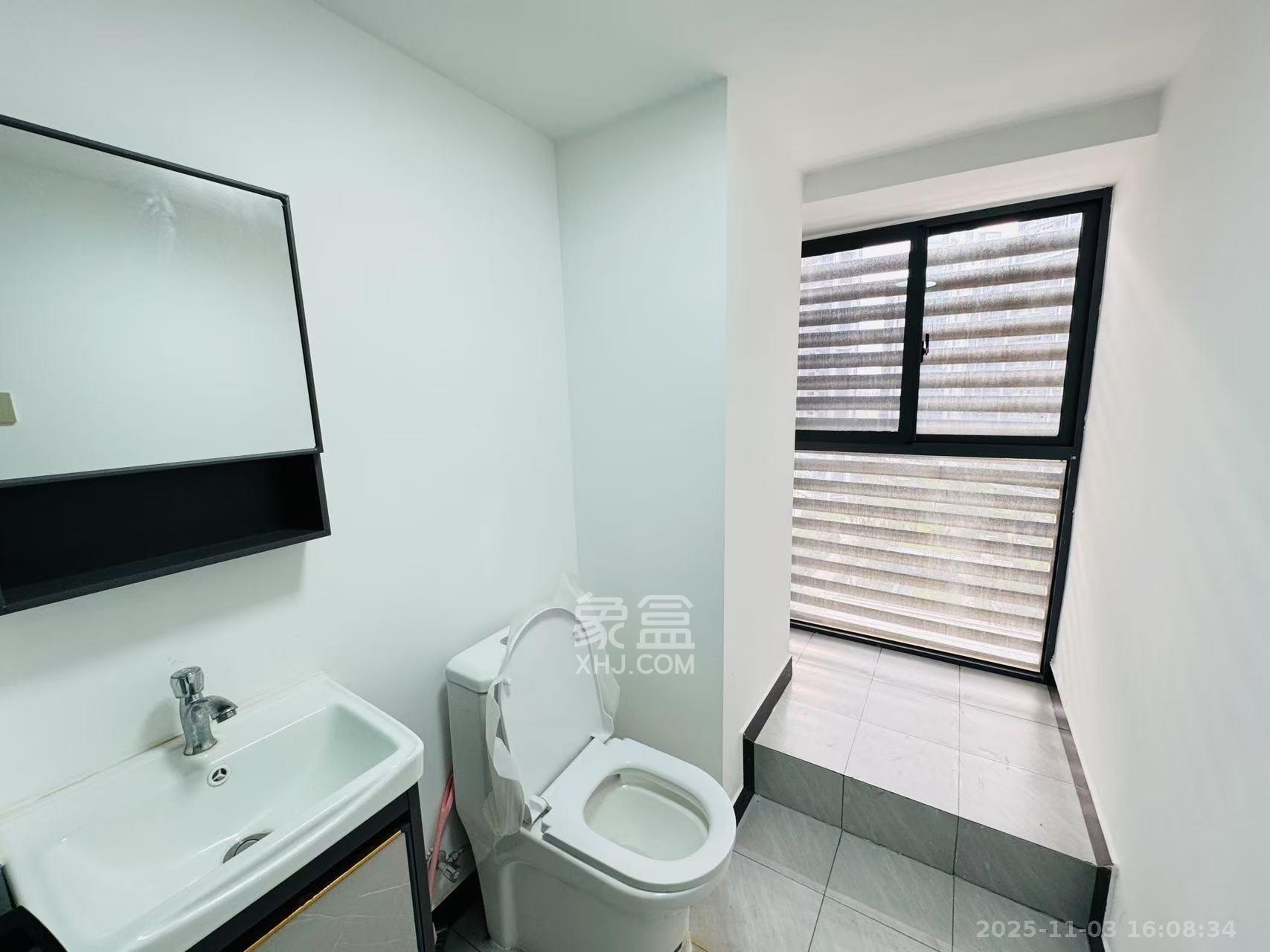 泰龙华府 2室1厅1卫 1800.0元/月 泰龙华府 2室1厅1卫 1800.0元/月室内图