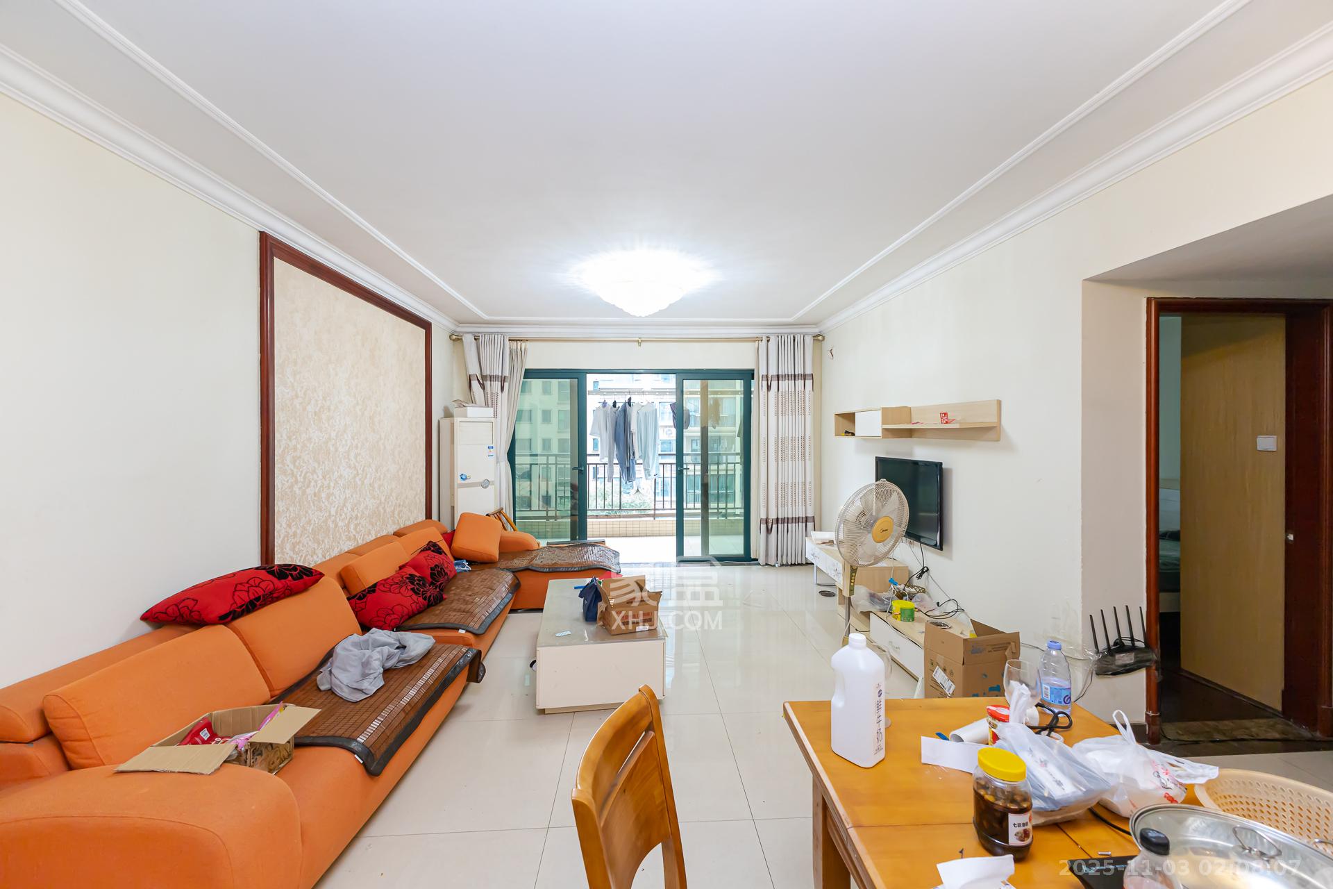 恒大名都  4室2厅2卫    75.8万 恒大名都  4室2厅2卫    75.8万客厅