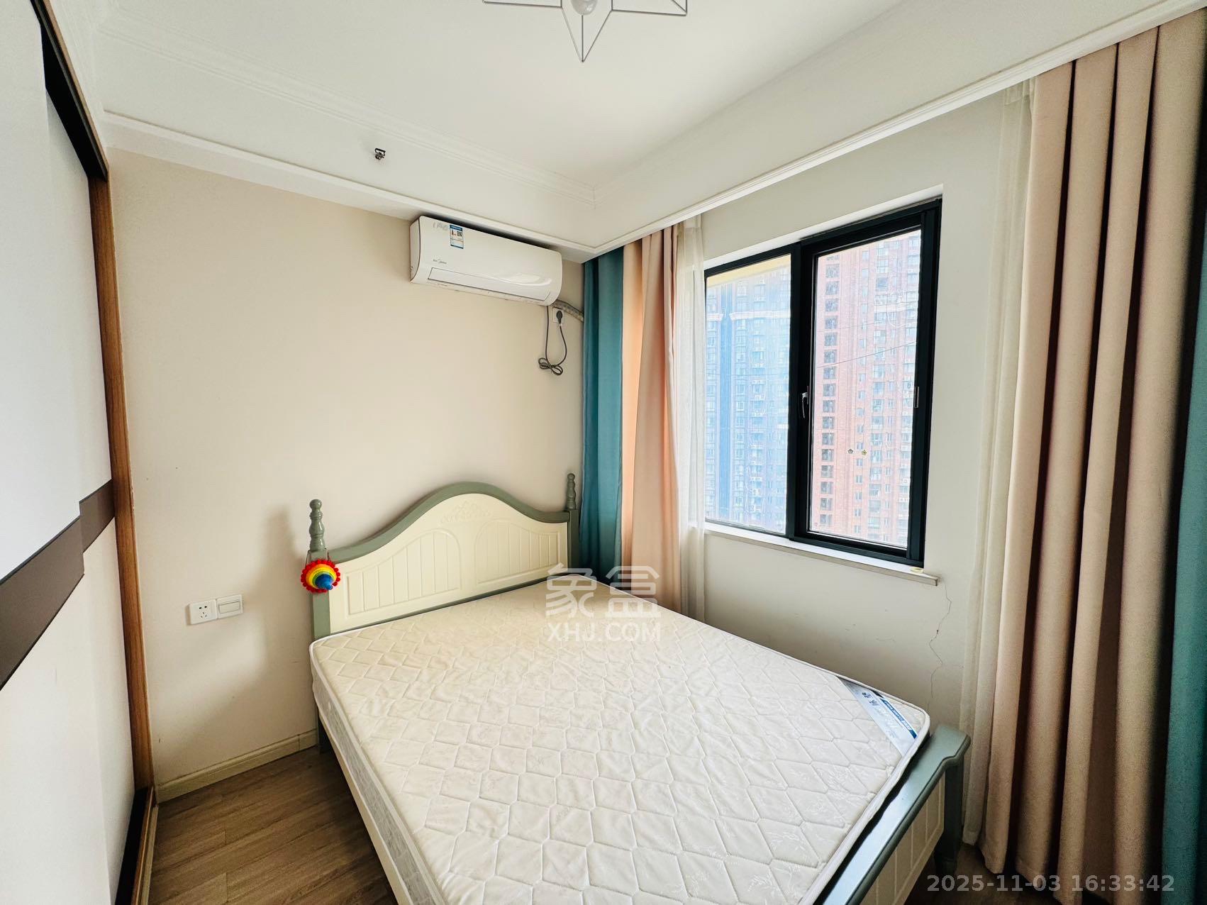 半山公馆（半山国际中心）  2室1厅1卫    2700.0元/月室内图