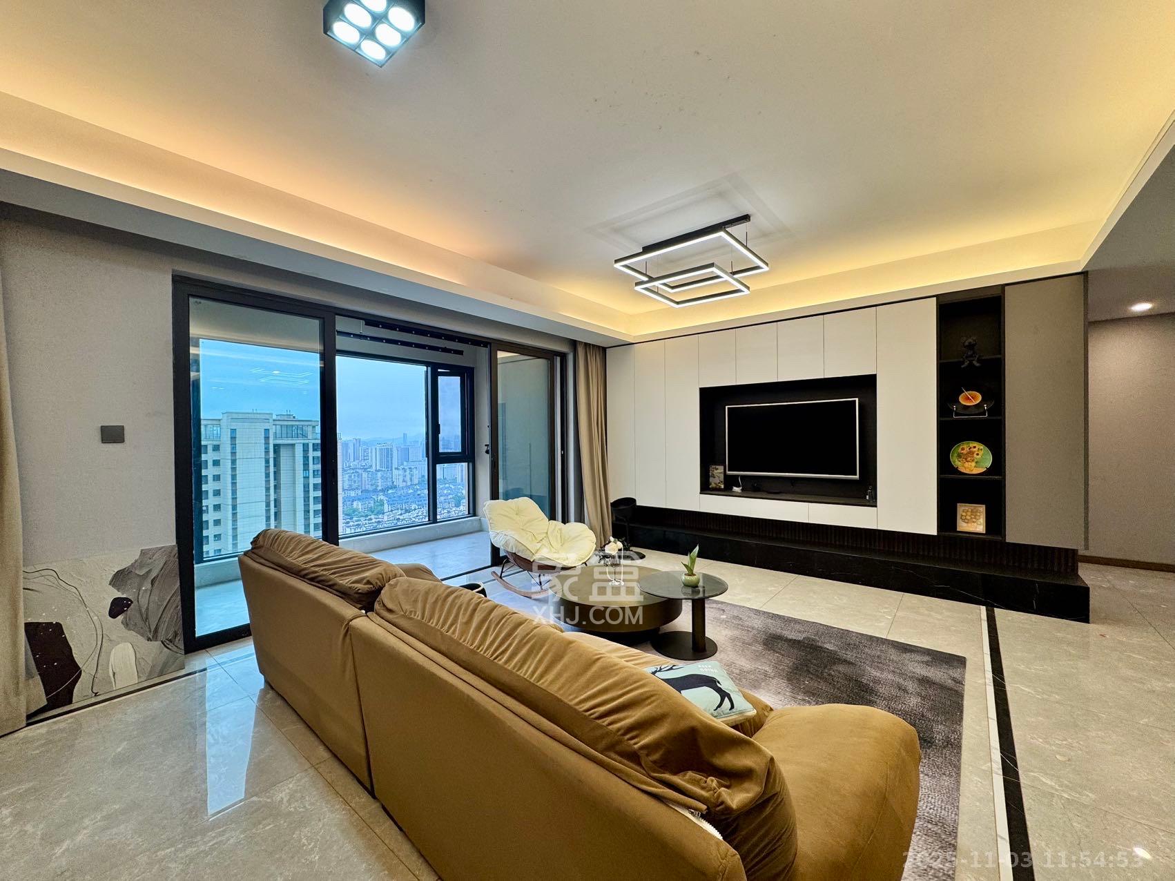 龙湖铂金中心（龙湖春江郦城）  3室1厅2卫    6000.0元/月室内图