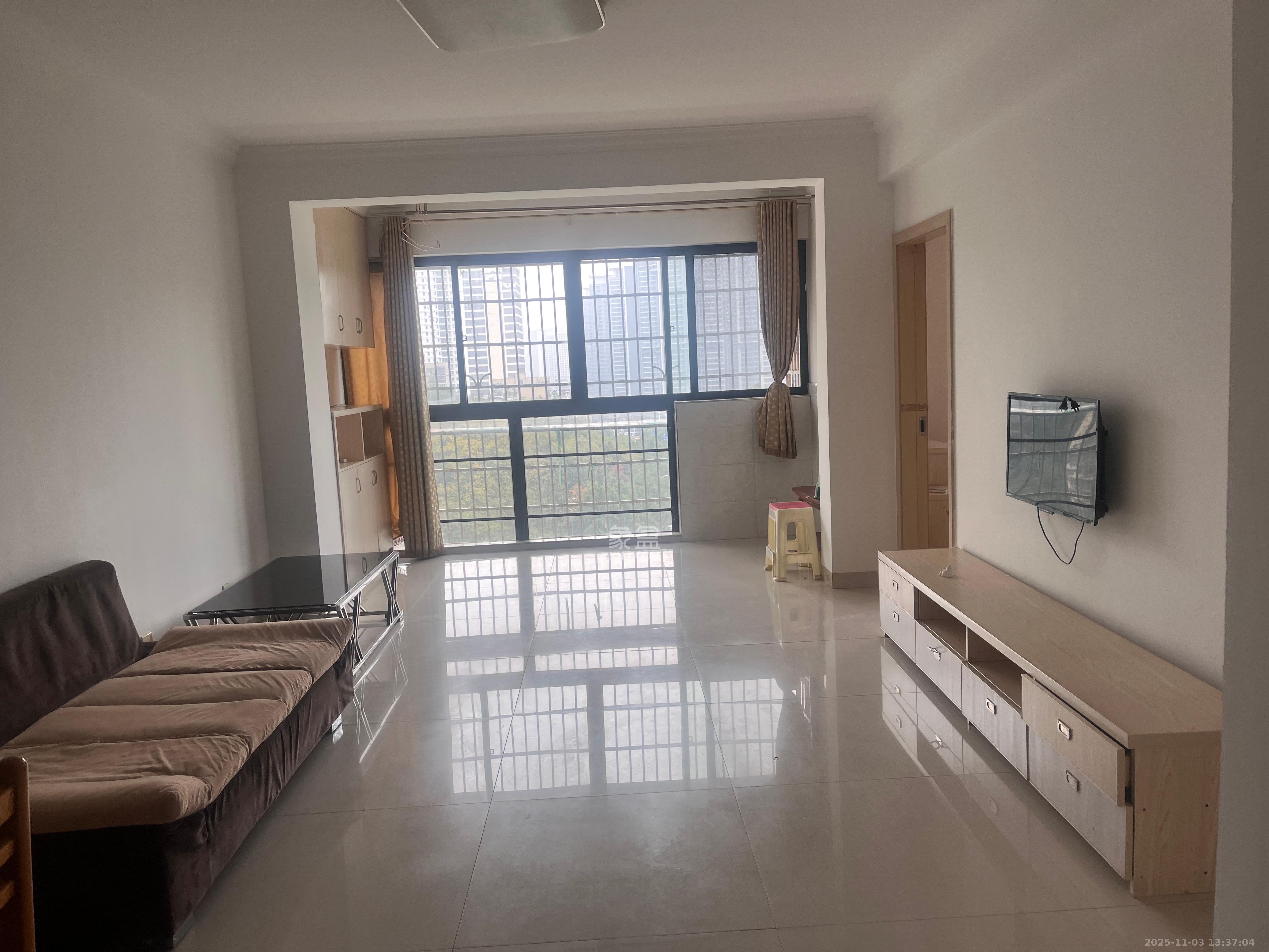 岳鞍阁小区  2室2厅1卫    1500.0元/月