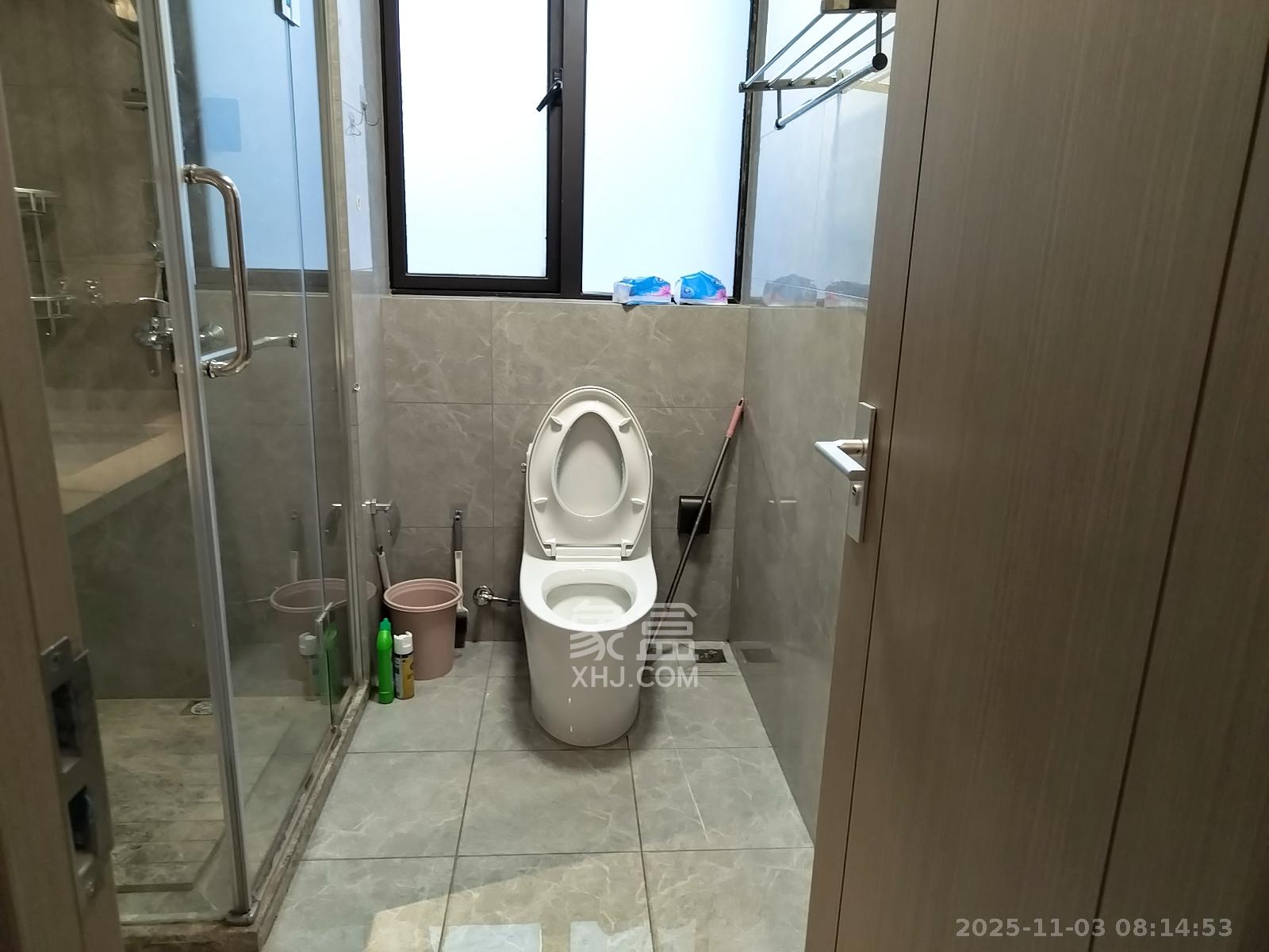 长房星城天地  3室2厅1卫    4500.0元/月室内图