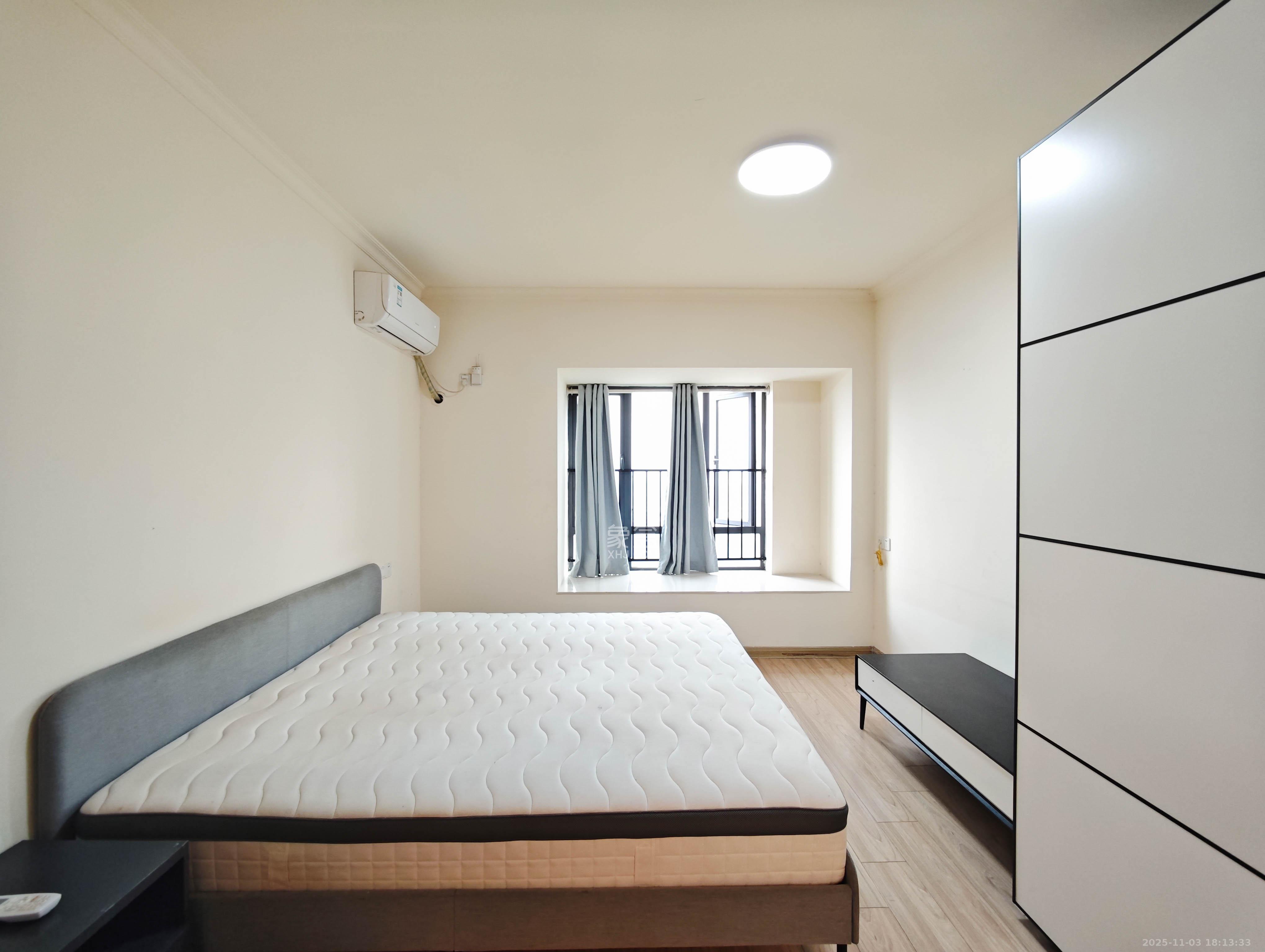 碧桂园南城首府(东宸林海) 3室2厅2卫 78.0万 碧桂园南城首府(东宸林海) 3室2厅2卫 78.0万卧室