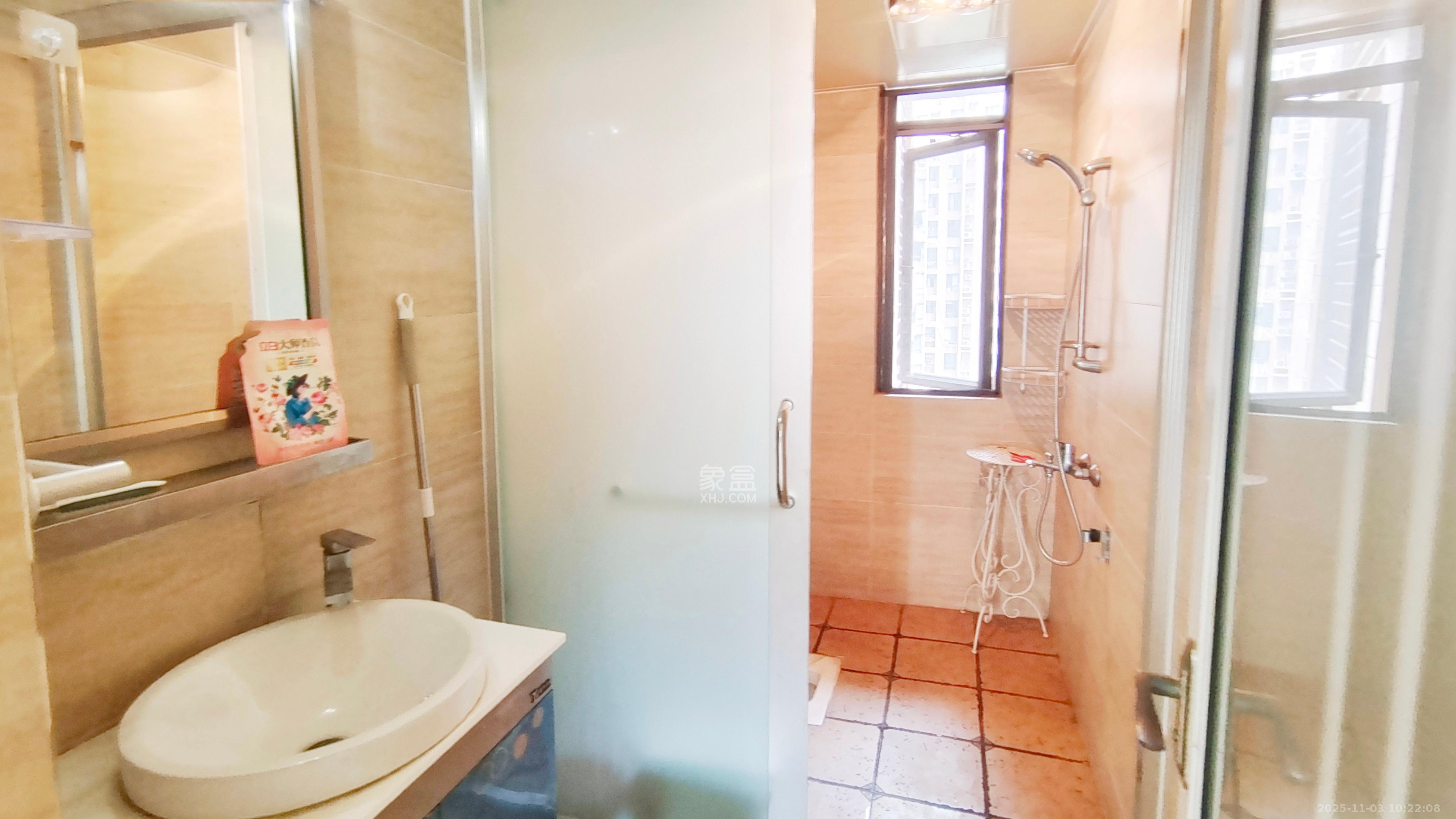 江河双水湾 3室2厅1卫 2400.0元/月 江河双水湾 3室2厅1卫 2400.0元/月室内图