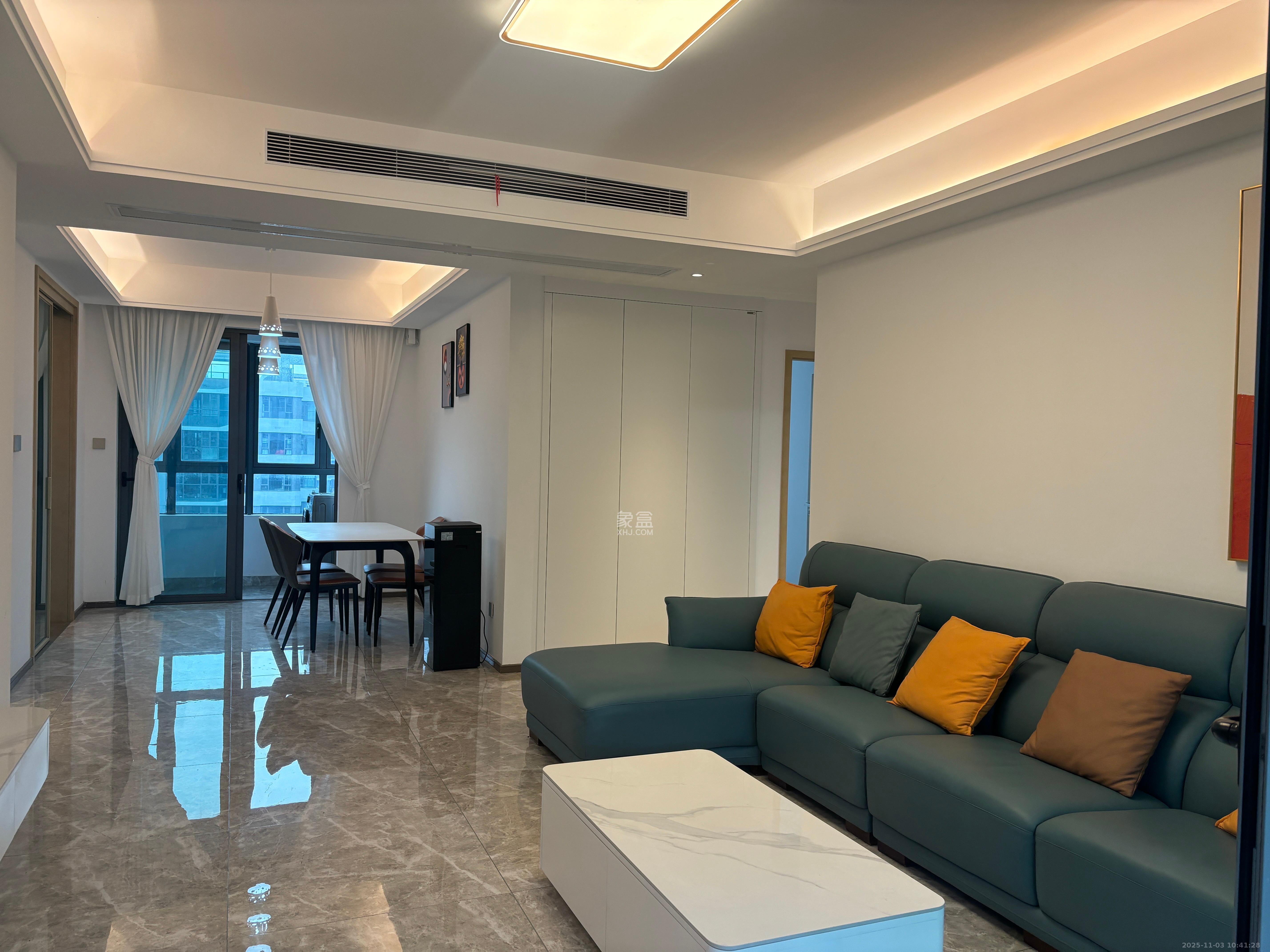 复地滨江金融中心  4室2厅1卫    4800.0元/月室内图