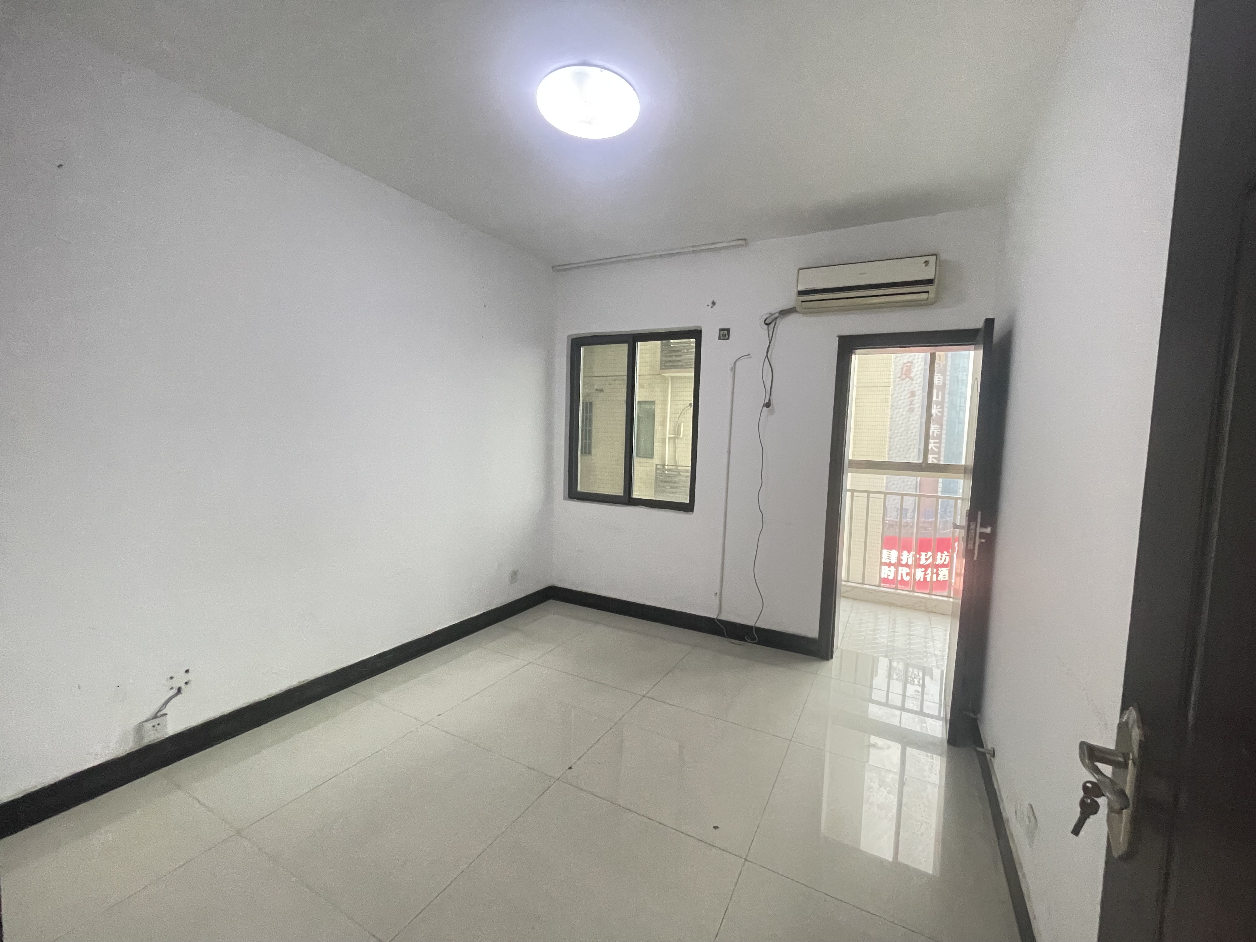 汇景花园 1室0厅0卫 3000.0元/月 汇景花园 1室0厅0卫 3000.0元/月室内图