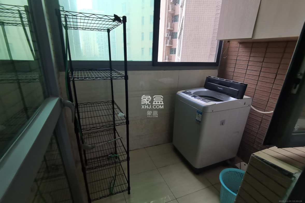 新城新世界一二三期 2室2厅1卫 2200.0元/月 新城新世界一二三期 2室2厅1卫 2200.0元/月室内图