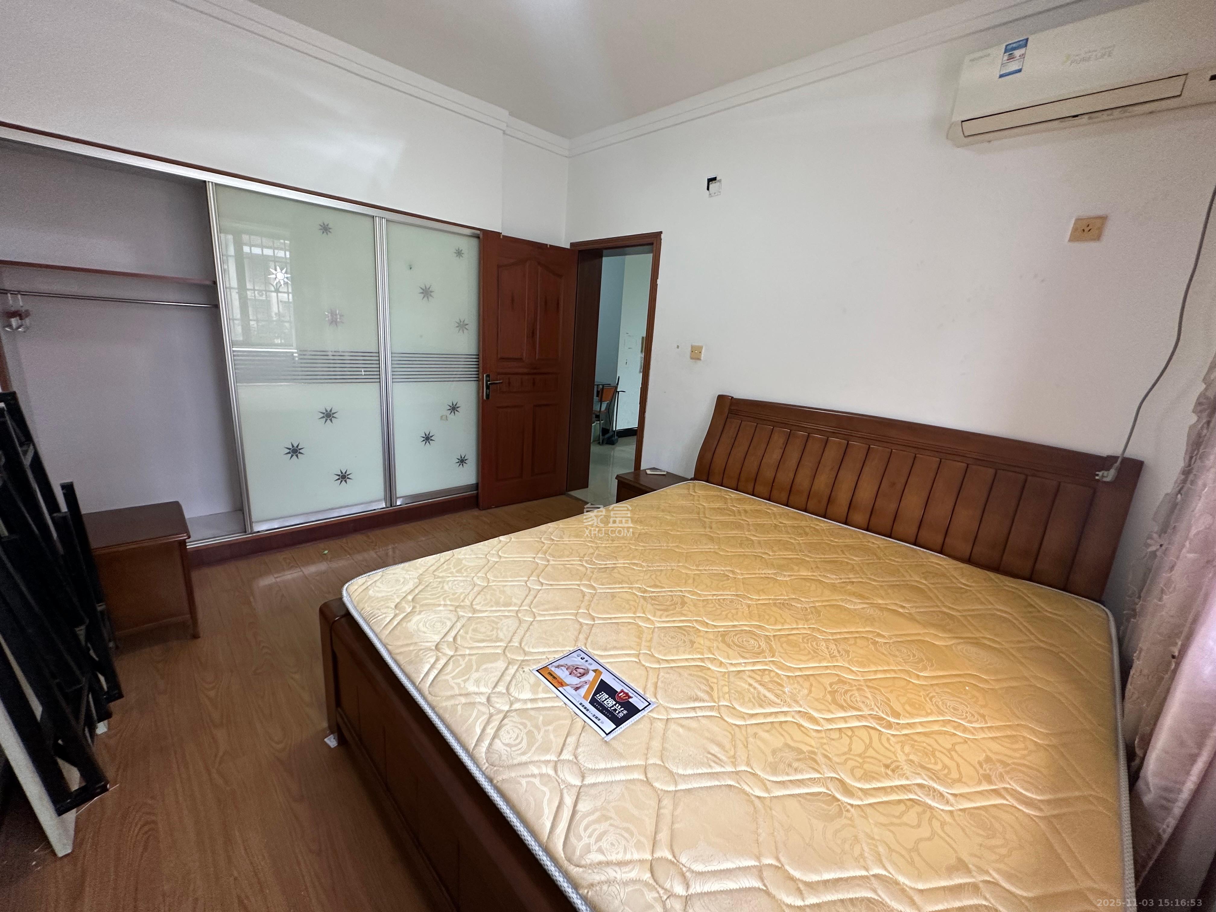 金岭小区  2室2厅1卫    1600.0元/月室内图