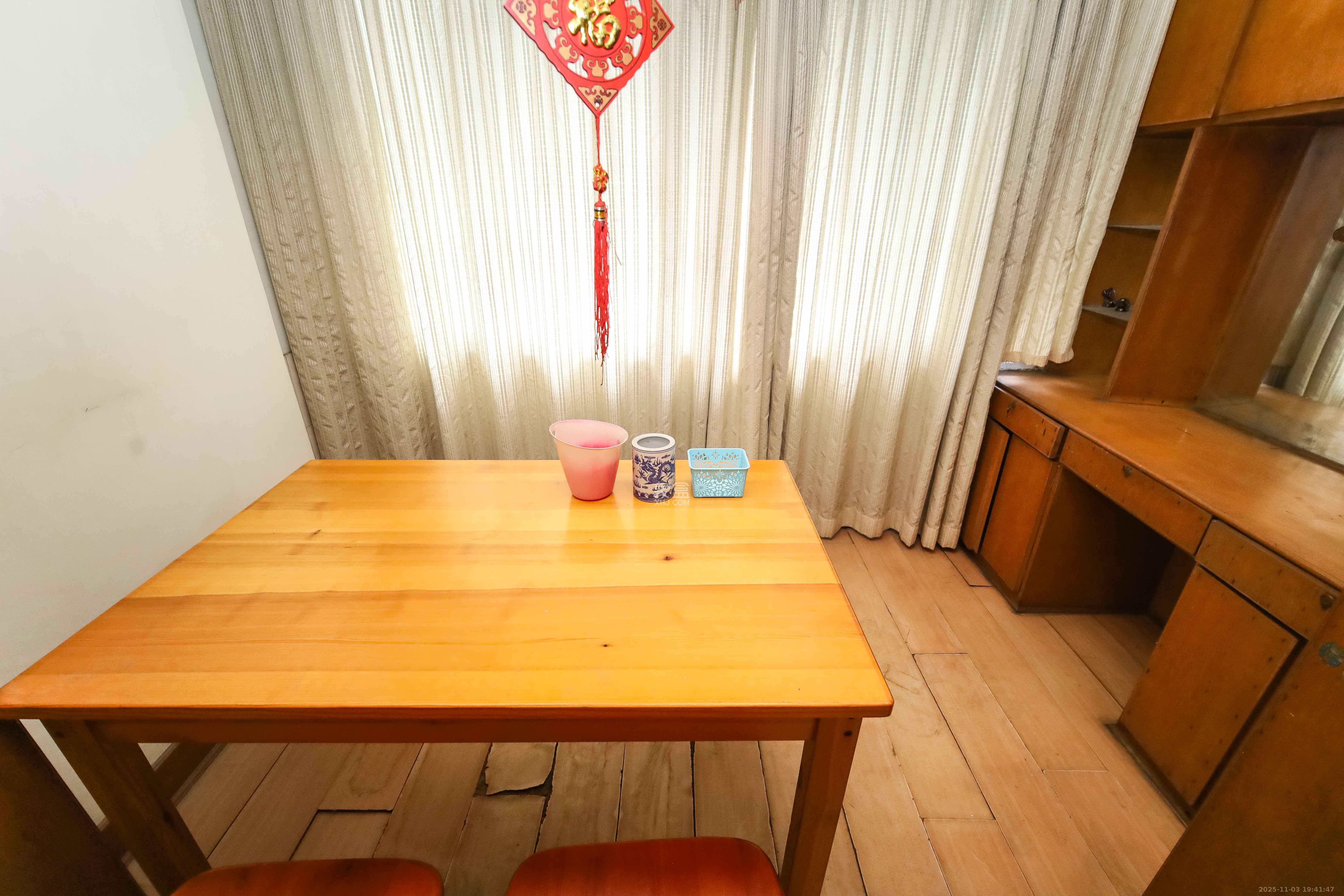 环达公寓  3室2厅1卫    56.0万卧室