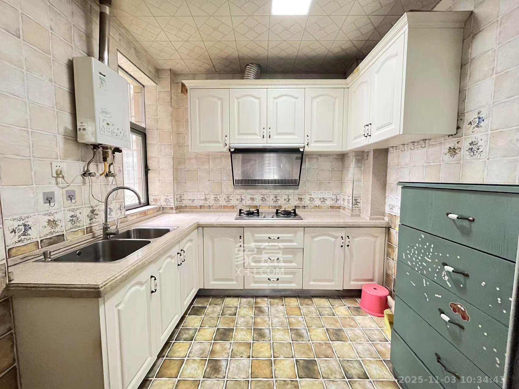 中房瑞致国际  2室2厅1卫    2000.0元/月室内图