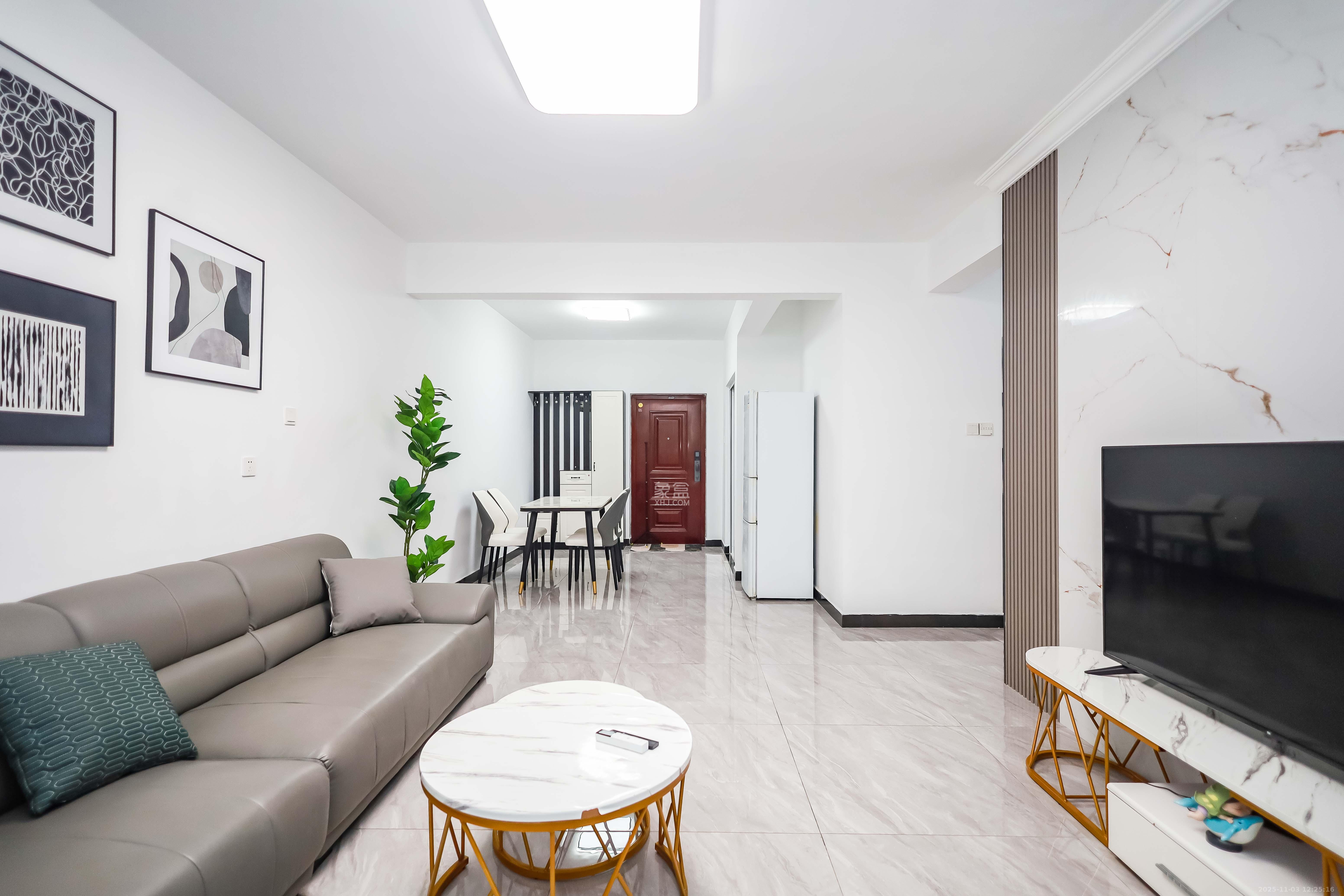 奥克斯缔壹城 3室2厅2卫 98.8万 奥克斯缔壹城 3室2厅2卫 98.8万客厅