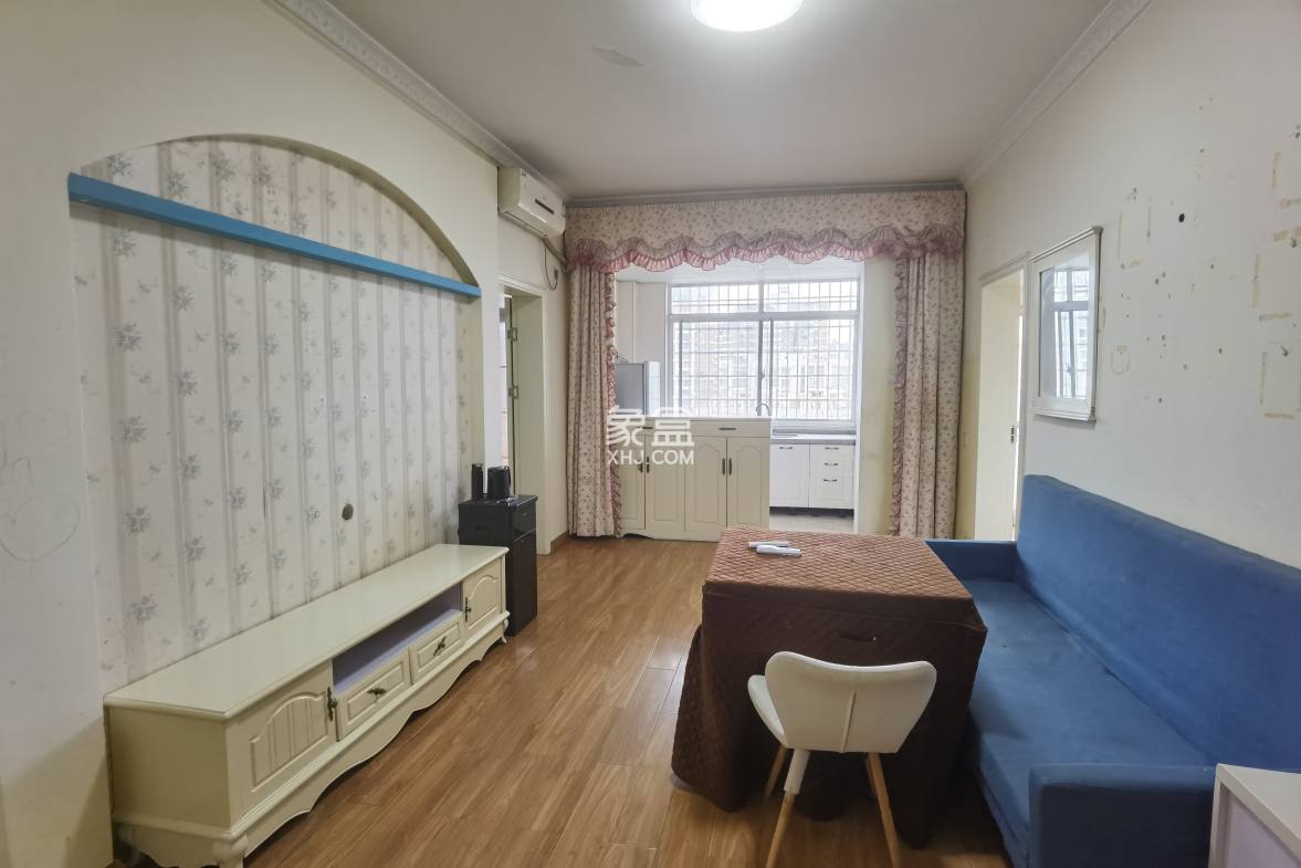 景明佳园 2室1厅1卫 32.8万 景明佳园 2室1厅1卫 32.8万客厅