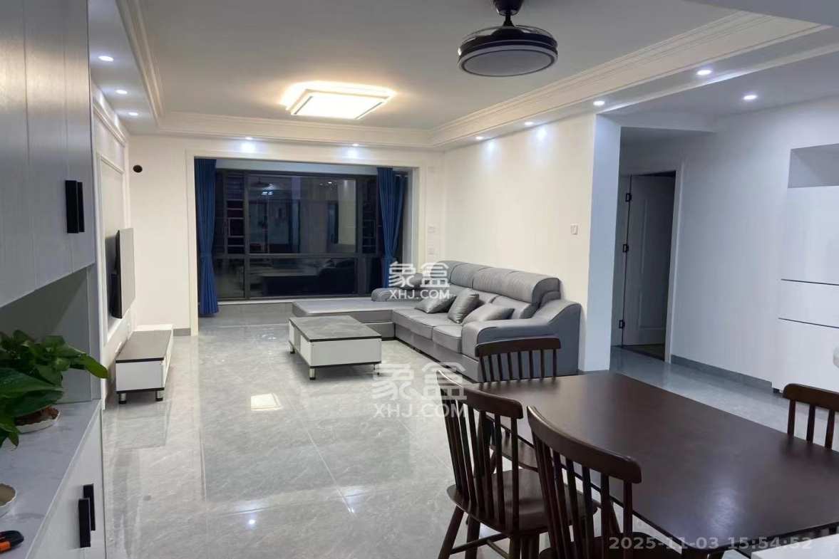 星湖湾二期高层 3室2厅1卫 2300.0元/月 星湖湾二期高层 3室2厅1卫 2300.0元/月室内图