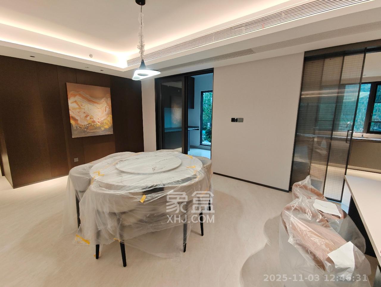 中海阅湘台  5室2厅2卫    15800.0元/月室内图