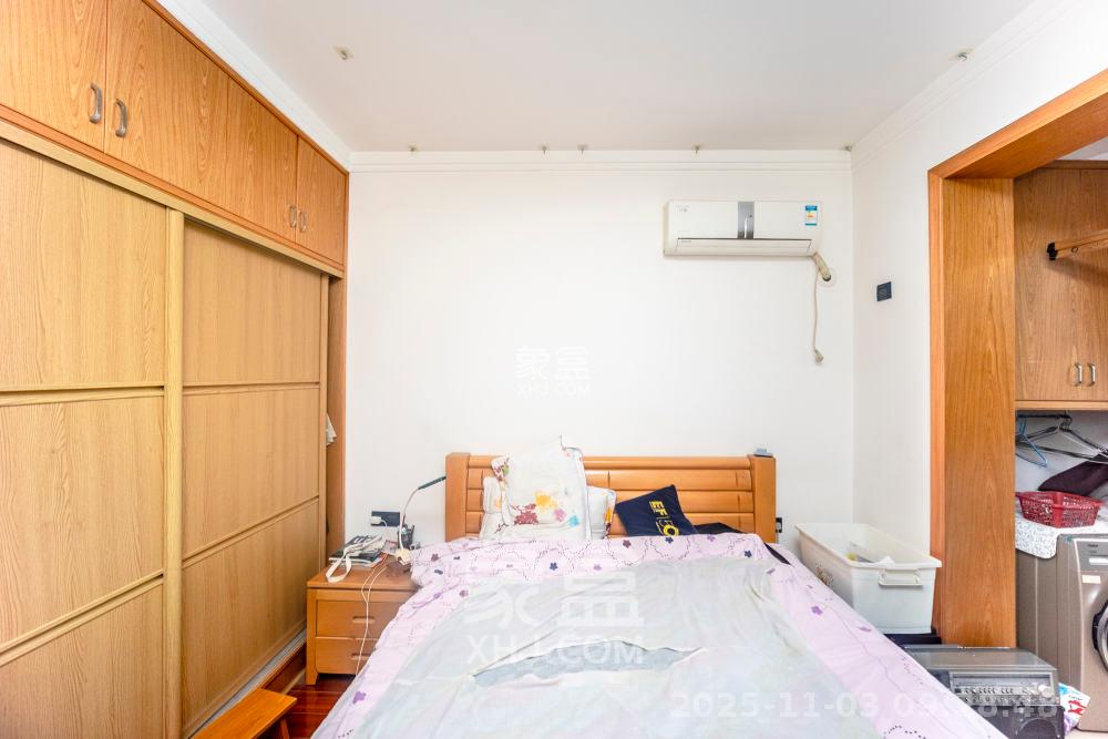 金域南外滩（望江佳园）  3室2厅2卫    3500.0元/月室内图