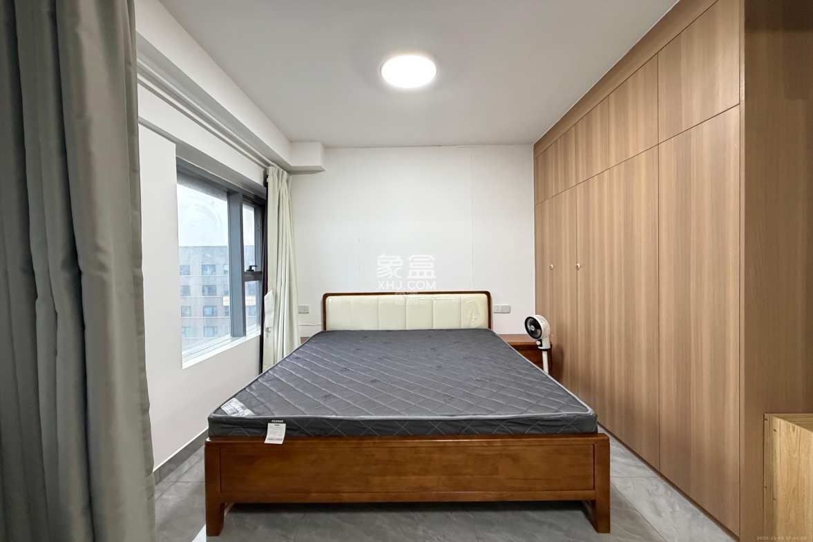 东怡外国(南湖一号) 1室1厅1卫 2900.0元/月 东怡外国(南湖一号) 1室1厅1卫 2900.0元/月室内图