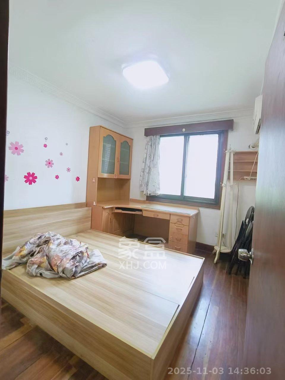 向韶村  2室1厅1卫    1600.0元/月室内图