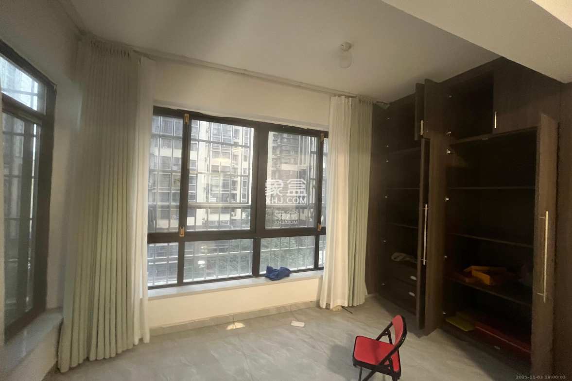 乐尚城 2室1厅1卫 2300.0元/月 乐尚城 2室1厅1卫 2300.0元/月室内图