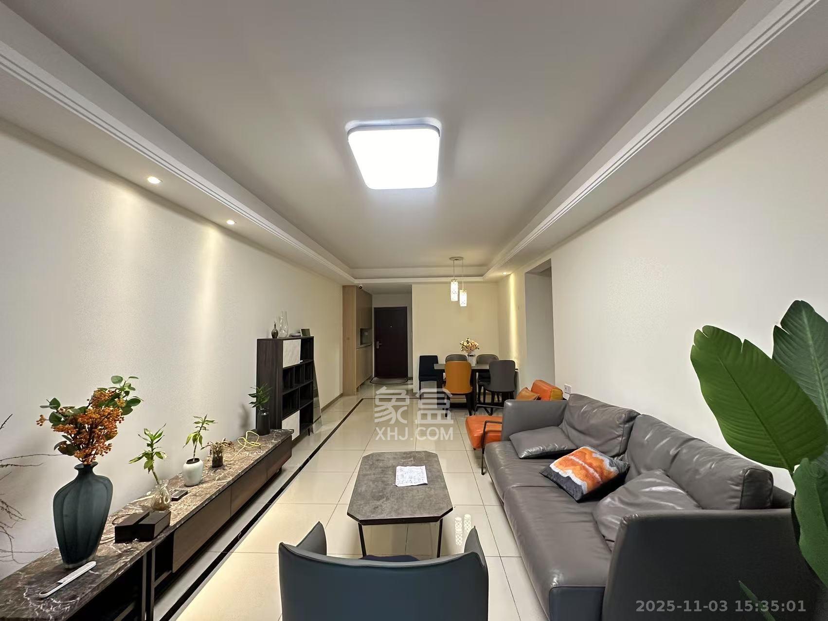 长沙高铁吾悦广场 3室2厅2卫 3500.0元/月 长沙高铁吾悦广场 3室2厅2卫 3500.0元/月室内图