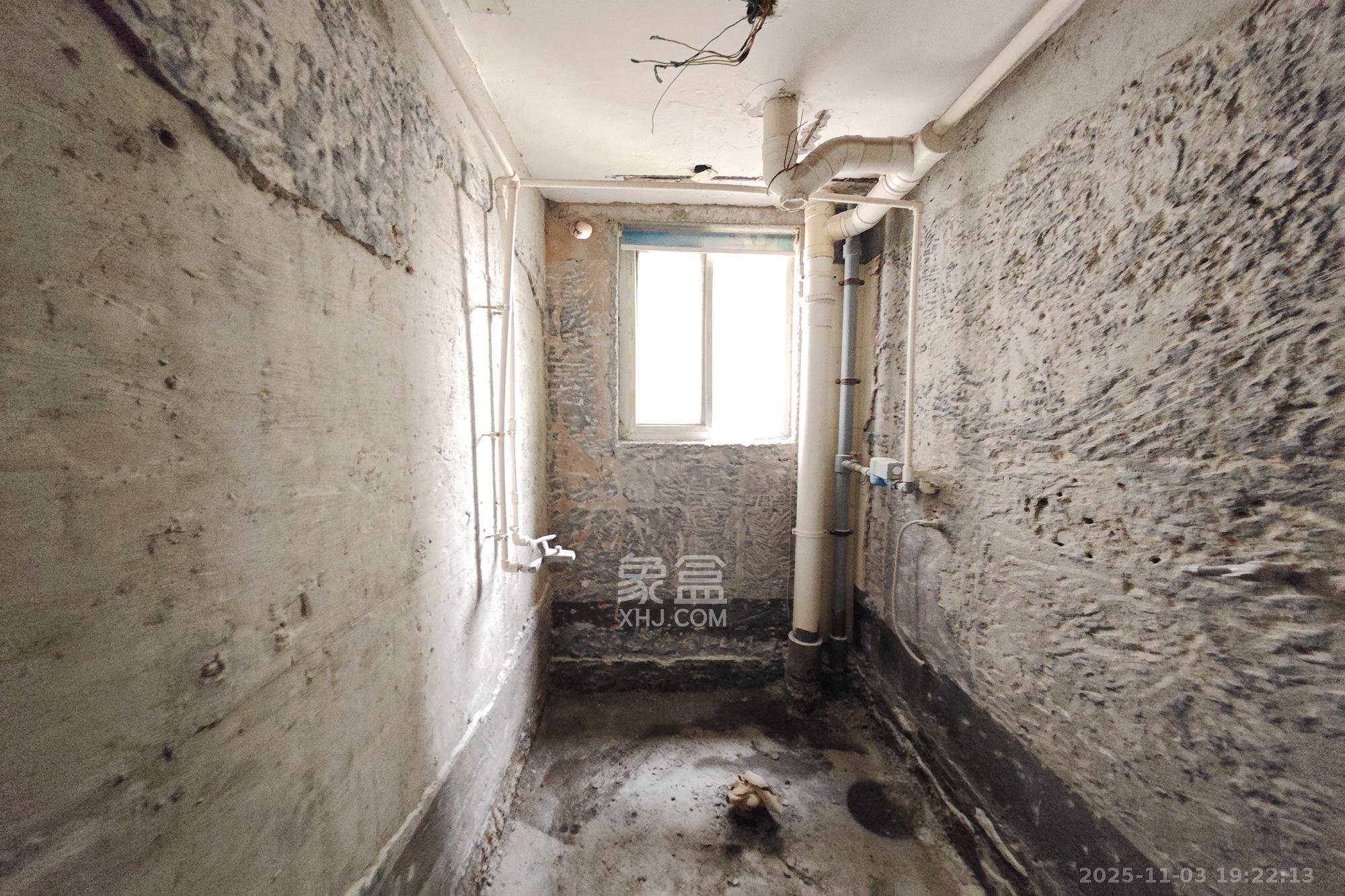 嘉盛华庭(一期、二期、三期) 4室2厅1卫 88.0万 嘉盛华庭(一期、二期、三期) 4室2厅1卫 88.0万其他