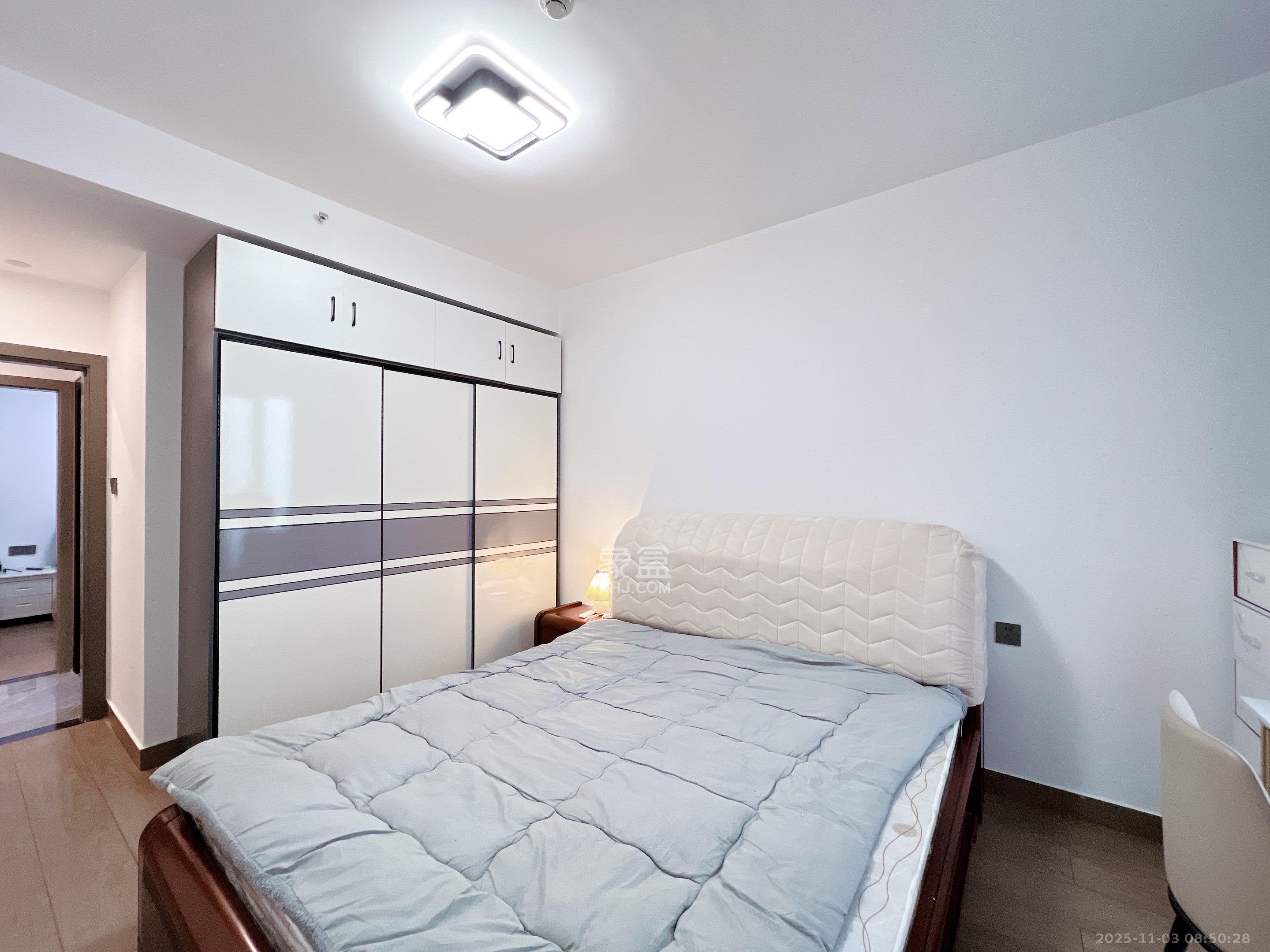 北辰三角洲C3区  3室2厅2卫    4000.0元/月室内图