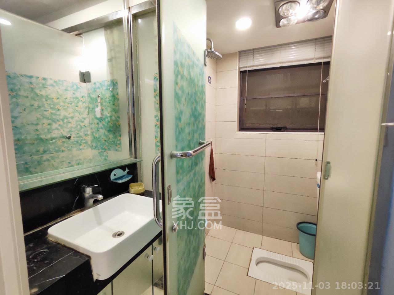 麓山枫情 3室2厅2卫 2600.0元/月 麓山枫情 3室2厅2卫 2600.0元/月室内图