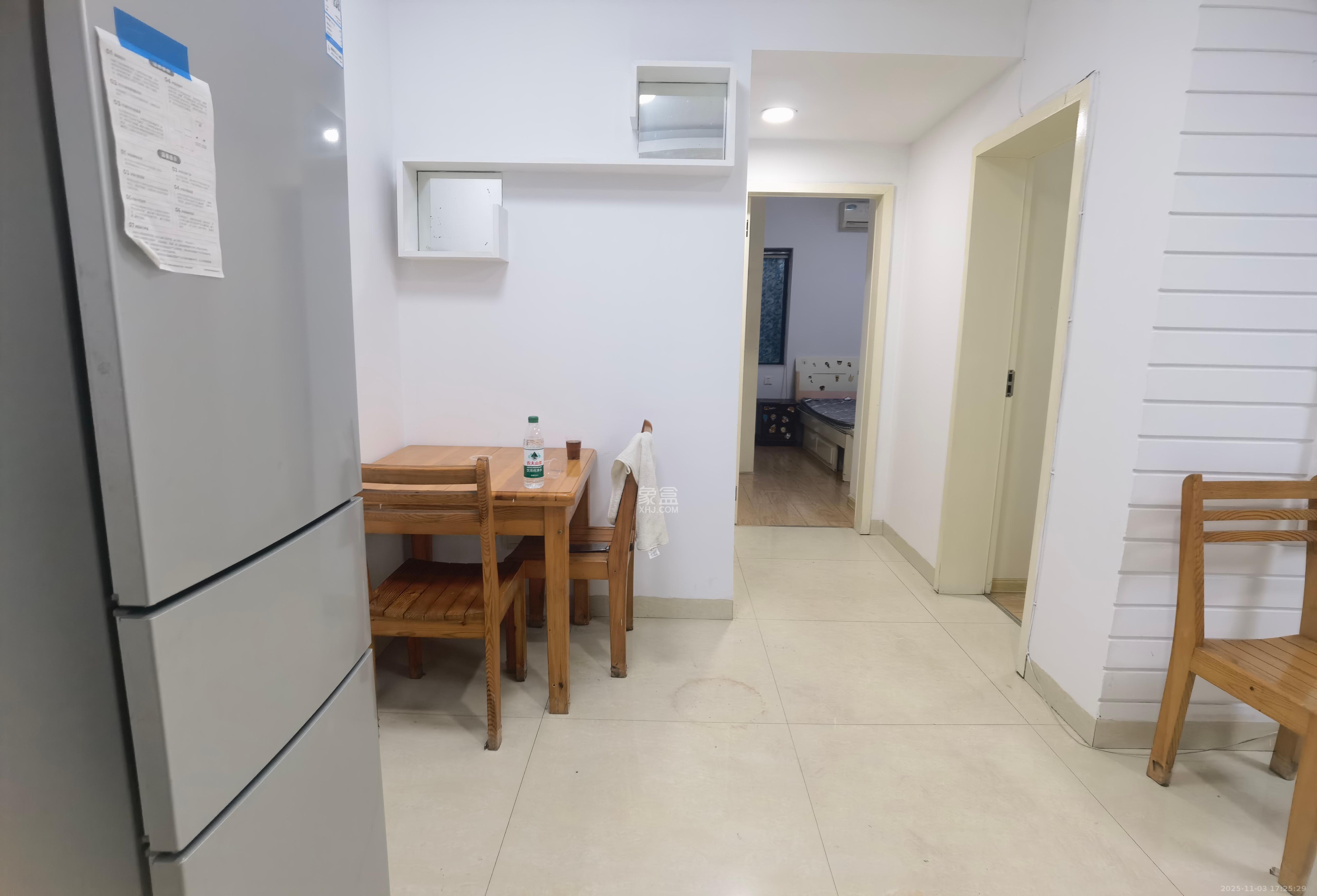 中信文化广场(中信新城二期) 3室2厅1卫 1800.0元/月 中信文化广场(中信新城二期) 3室2厅1卫 1800.0元/月室内图