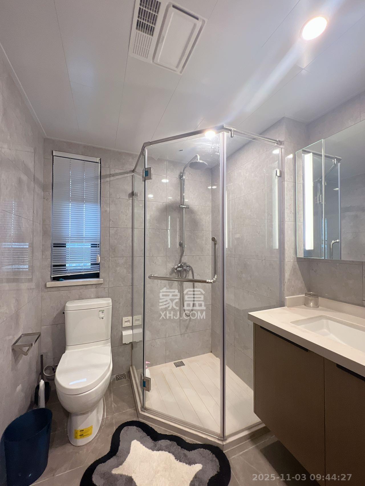 龙湖铂金中心(龙湖春江郦城) 3室2厅2卫 4800.0元/月 龙湖铂金中心(龙湖春江郦城) 3室2厅2卫 4800.0元/月室内图