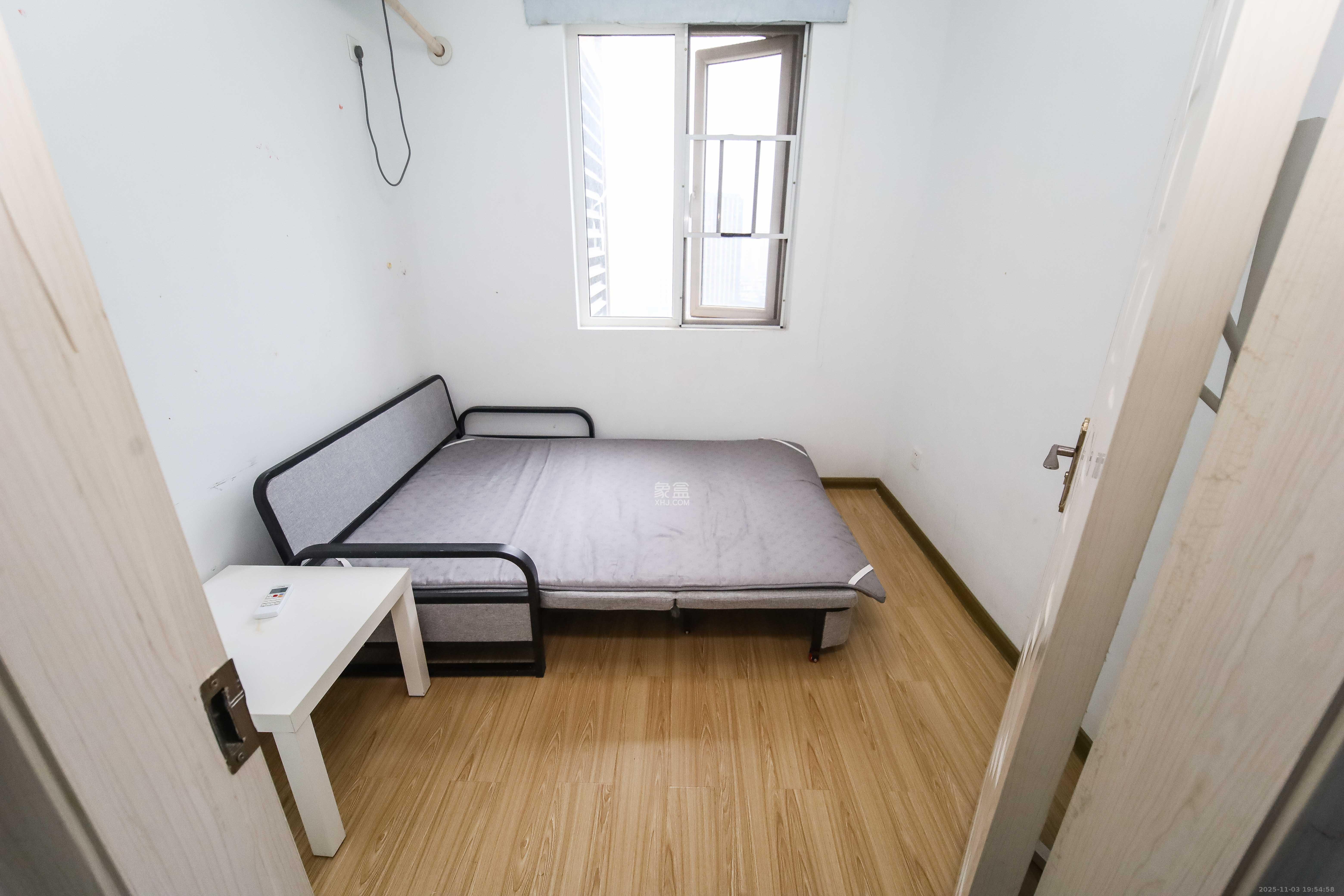 金地格林公馆 3室2厅1卫 88.0万 金地格林公馆 3室2厅1卫 88.0万卧室