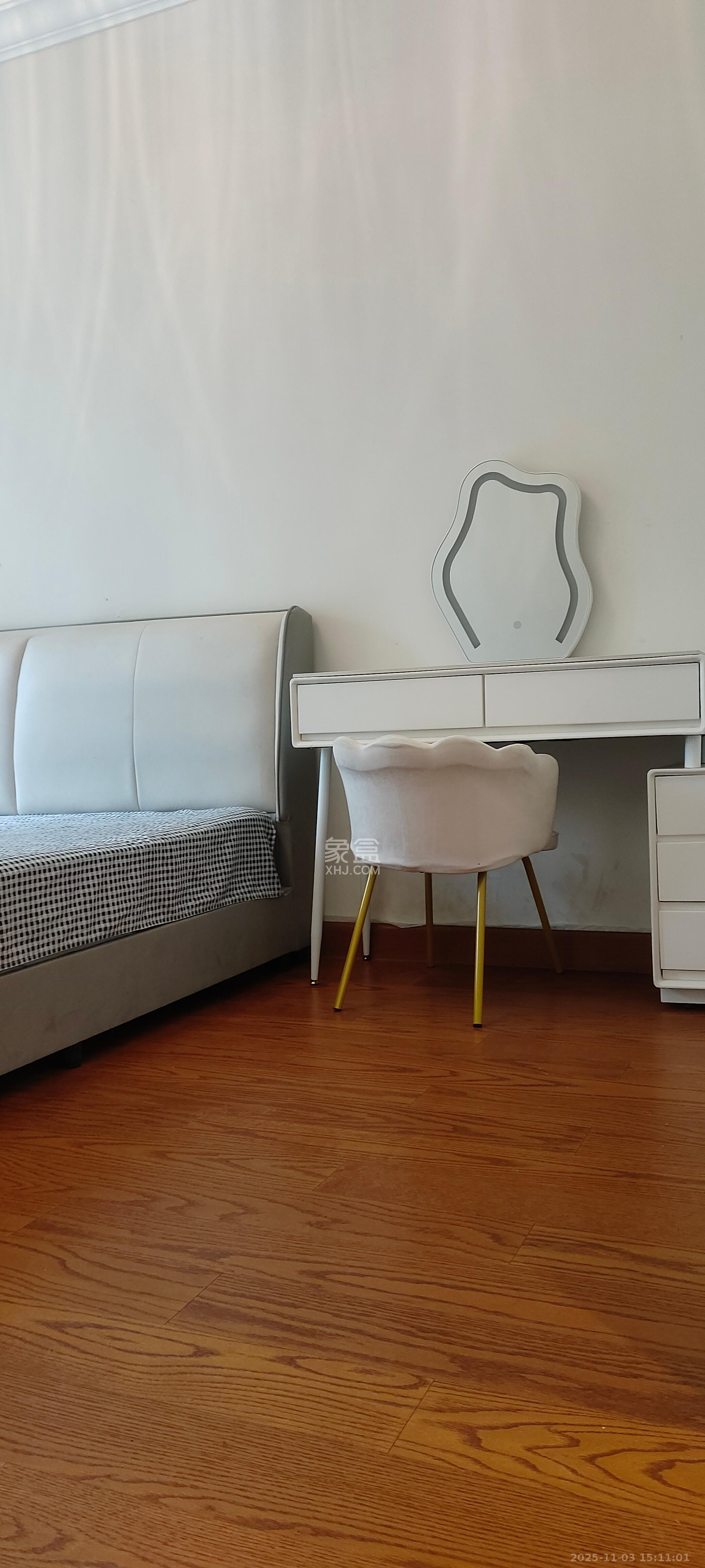 恒大江湾 3室2厅1卫 2800.0元/月 恒大江湾 3室2厅1卫 2800.0元/月室内图