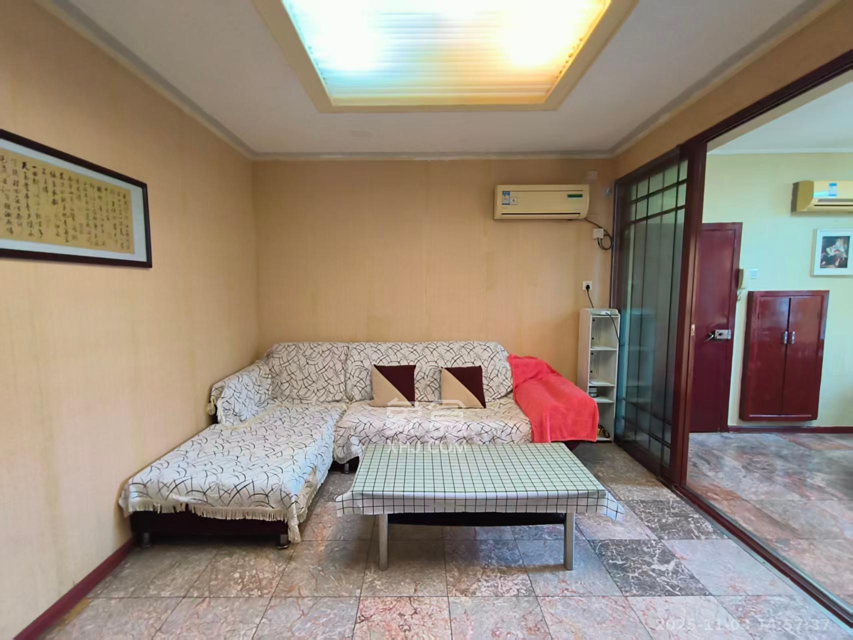 向韶村  3室2厅1卫    2080.0元/月