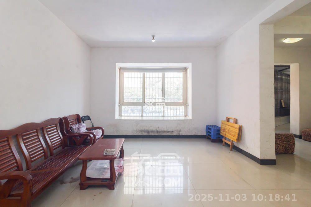 紫东苑（星沙）  1室2厅2卫    1800.0元/月