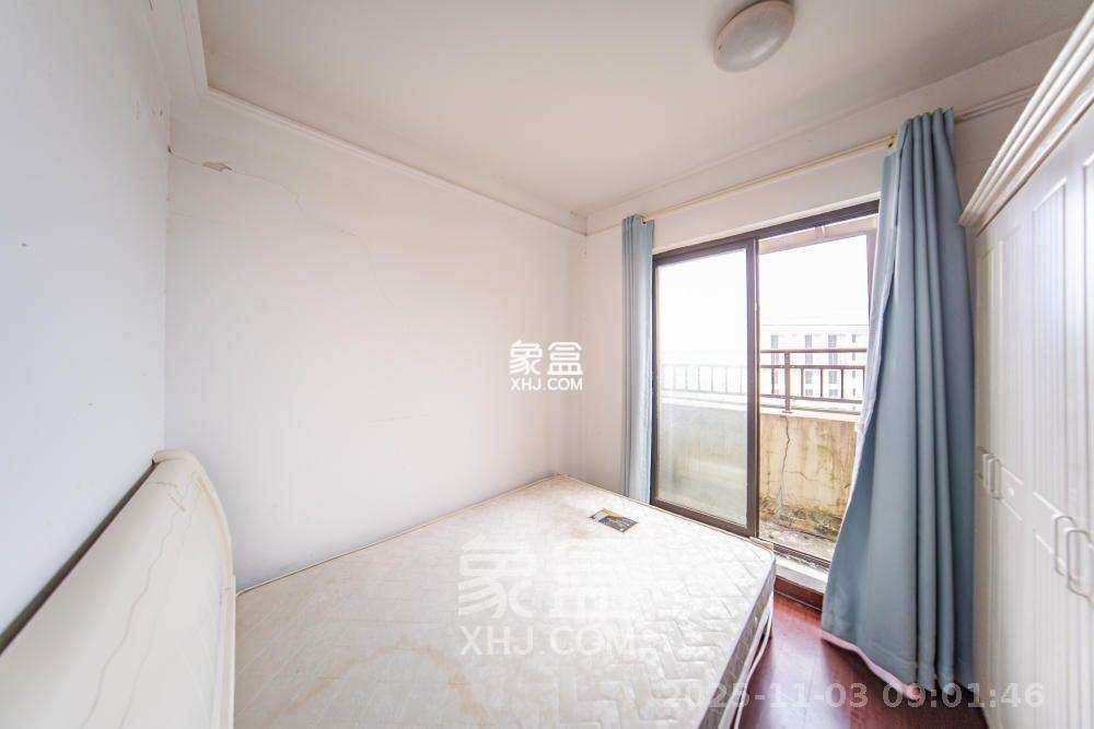 中海国际三期 4室2厅2卫 2500.0元/月 中海国际三期 4室2厅2卫 2500.0元/月室内图