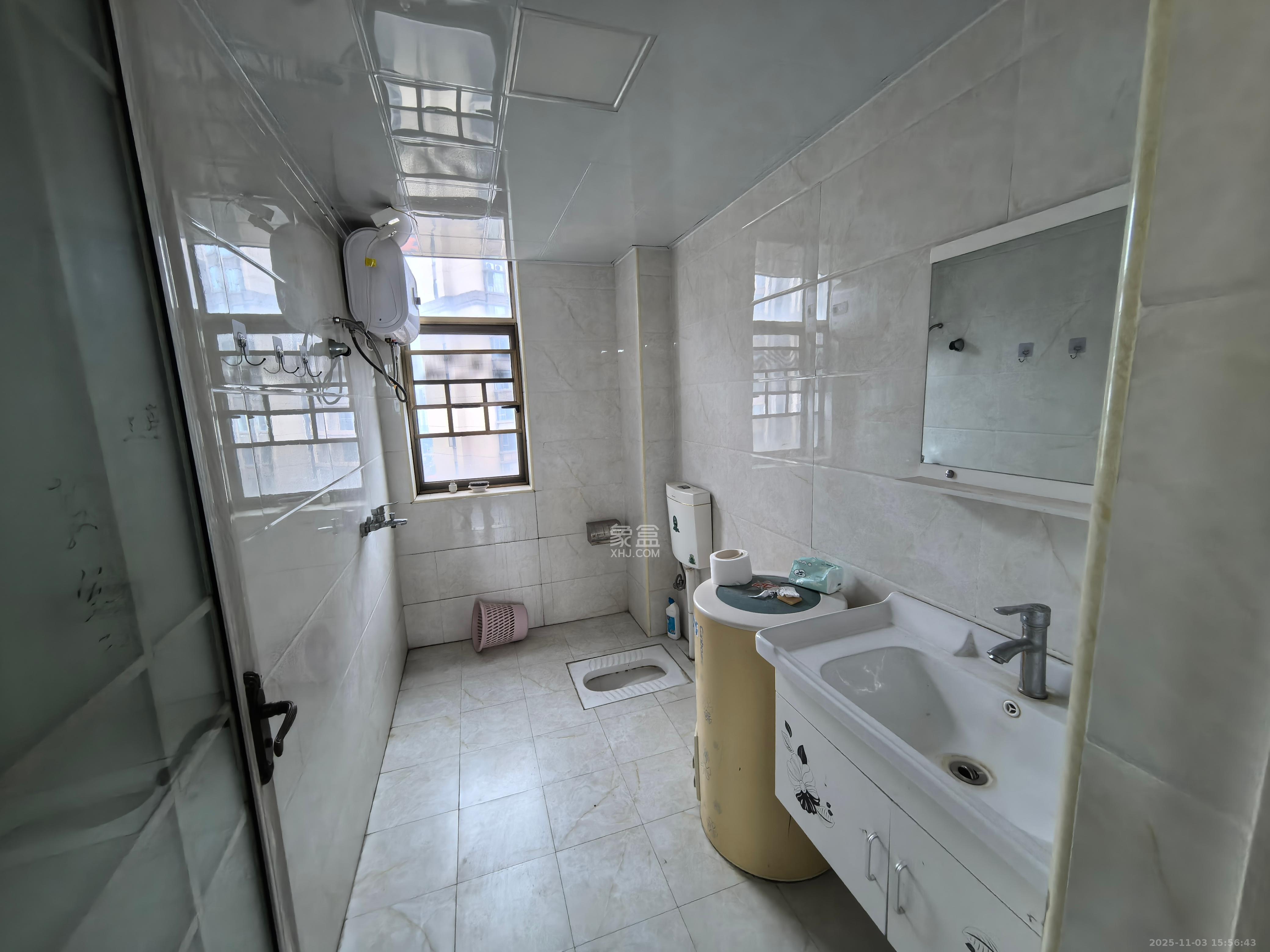 江山帝景雅典  4室2厅2卫    2500.0元/月室内图