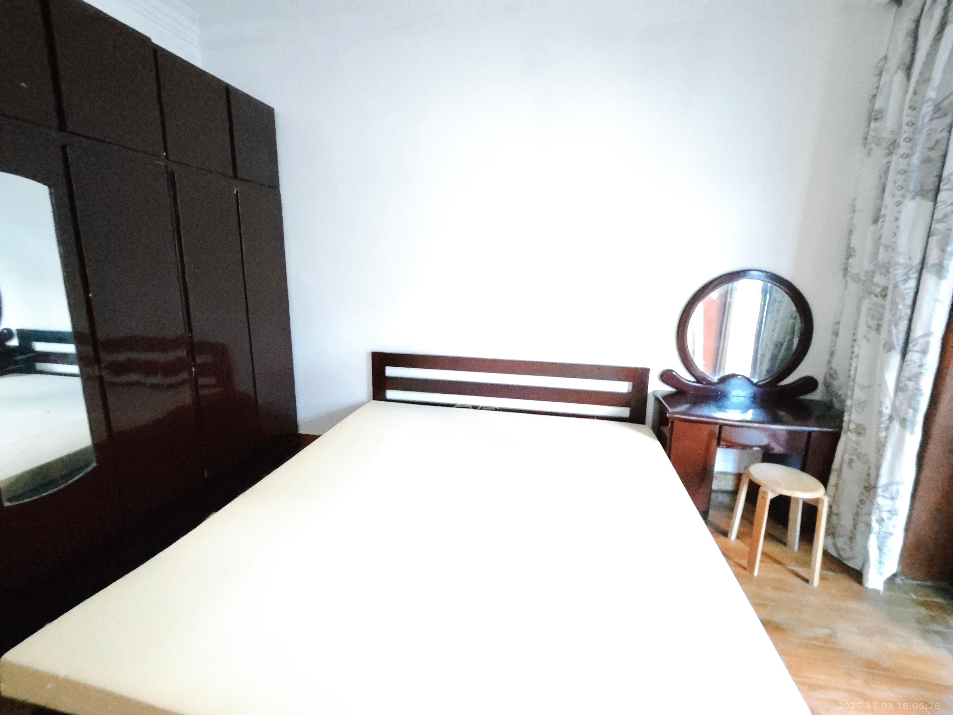 航天大院  2室1厅1卫    1300.0元/月室内图