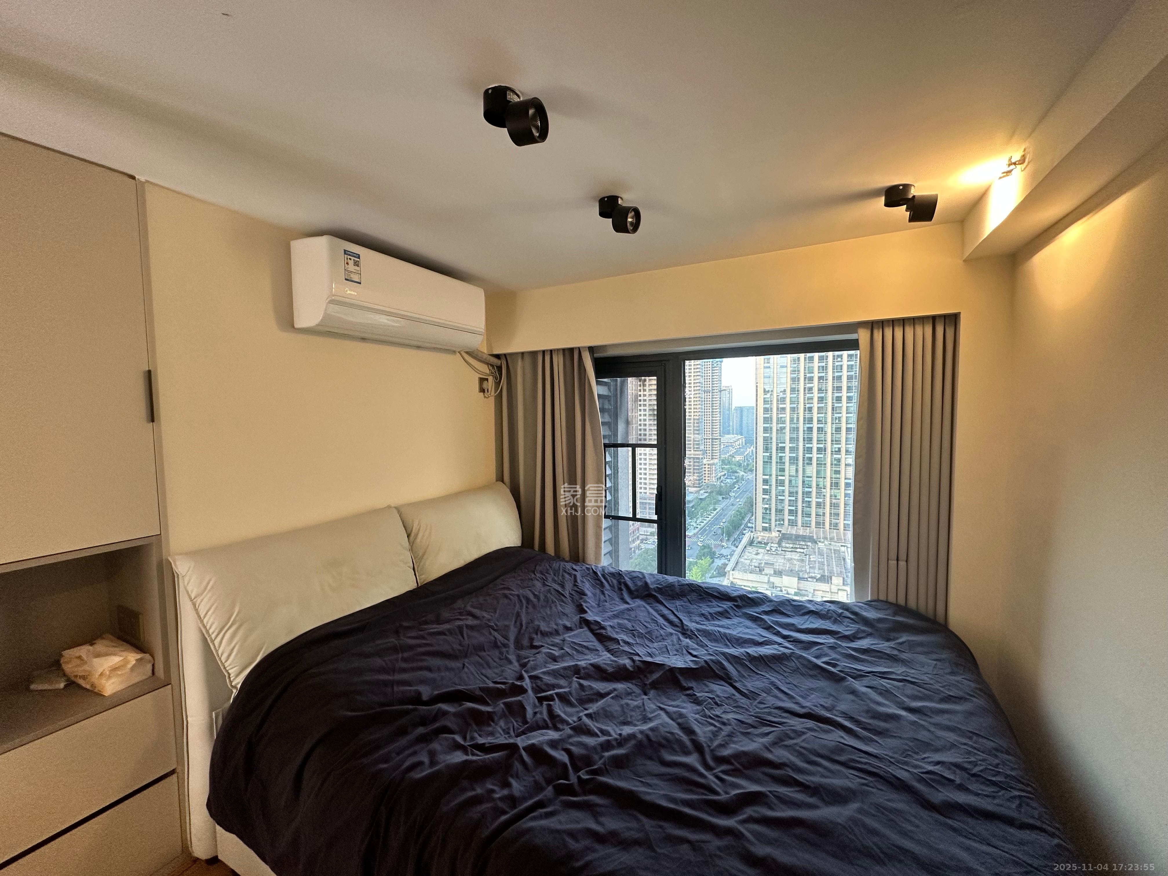 卓越中寰 2室1厅1卫 2800.0元/月 卓越中寰 2室1厅1卫 2800.0元/月室内图