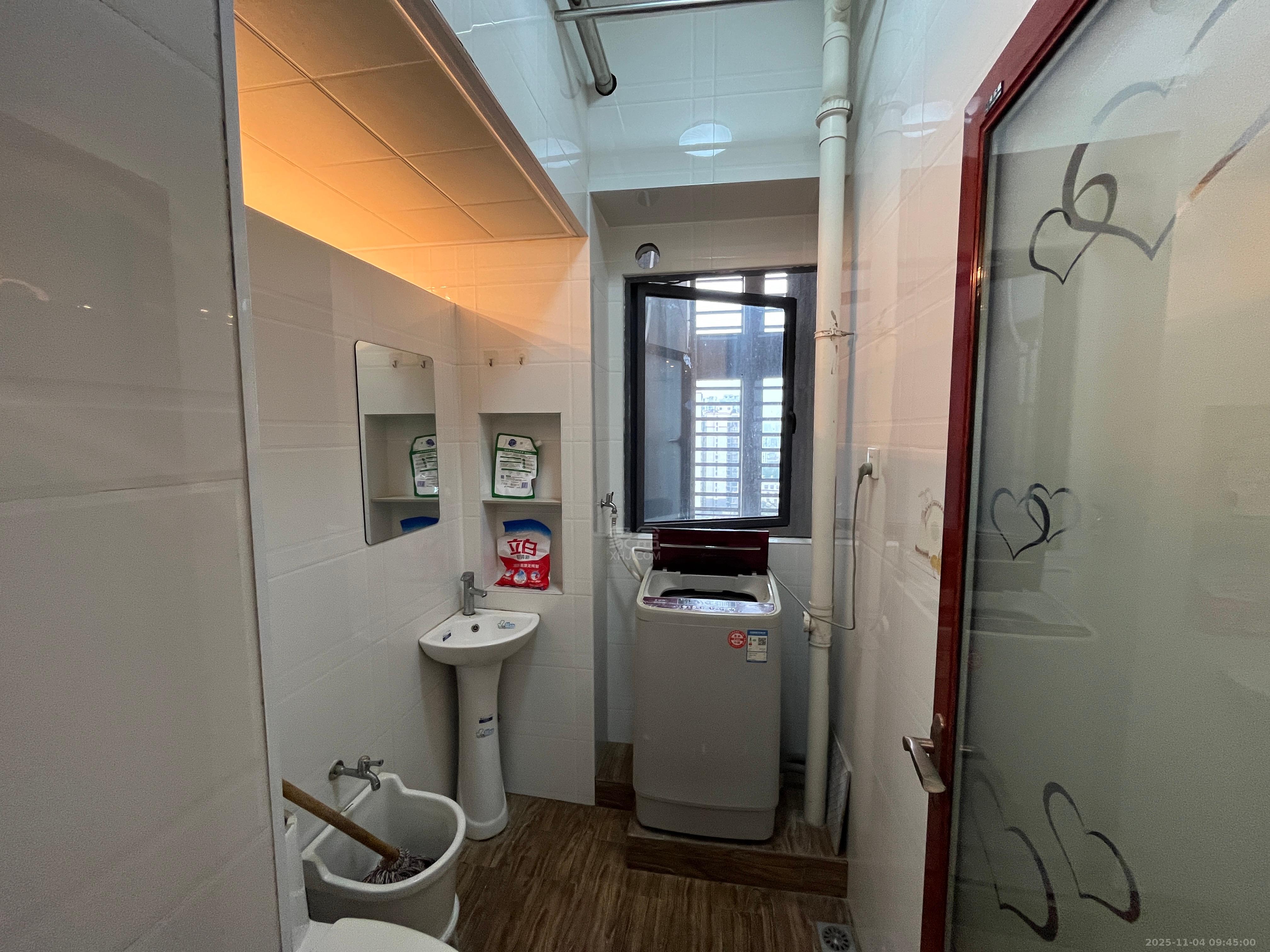 流金岁月-华晨国际  2室1厅1卫    1400.0元/月室内图