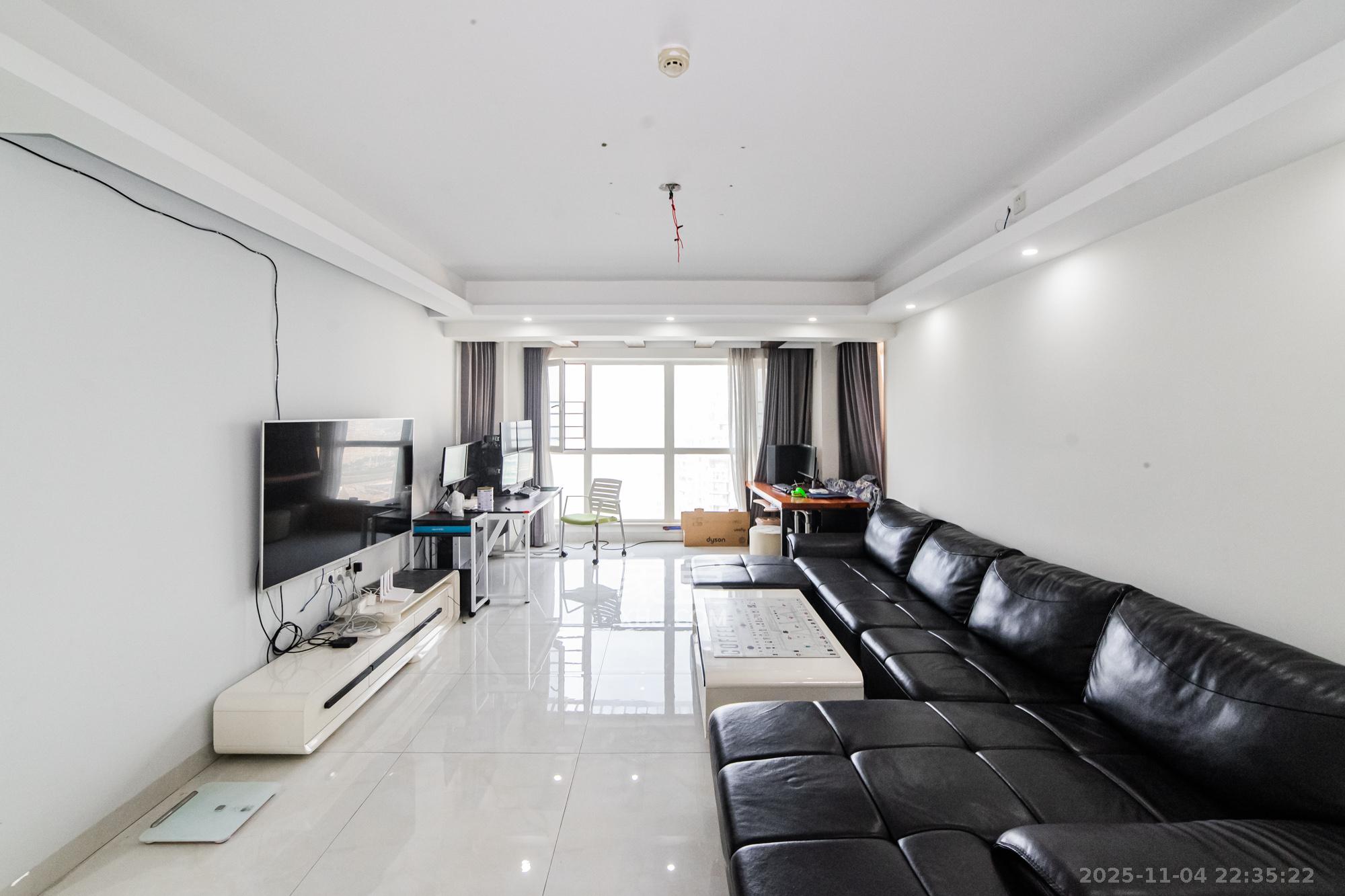 北辰三角洲D2区  4室2厅1卫    185.0万室内图1