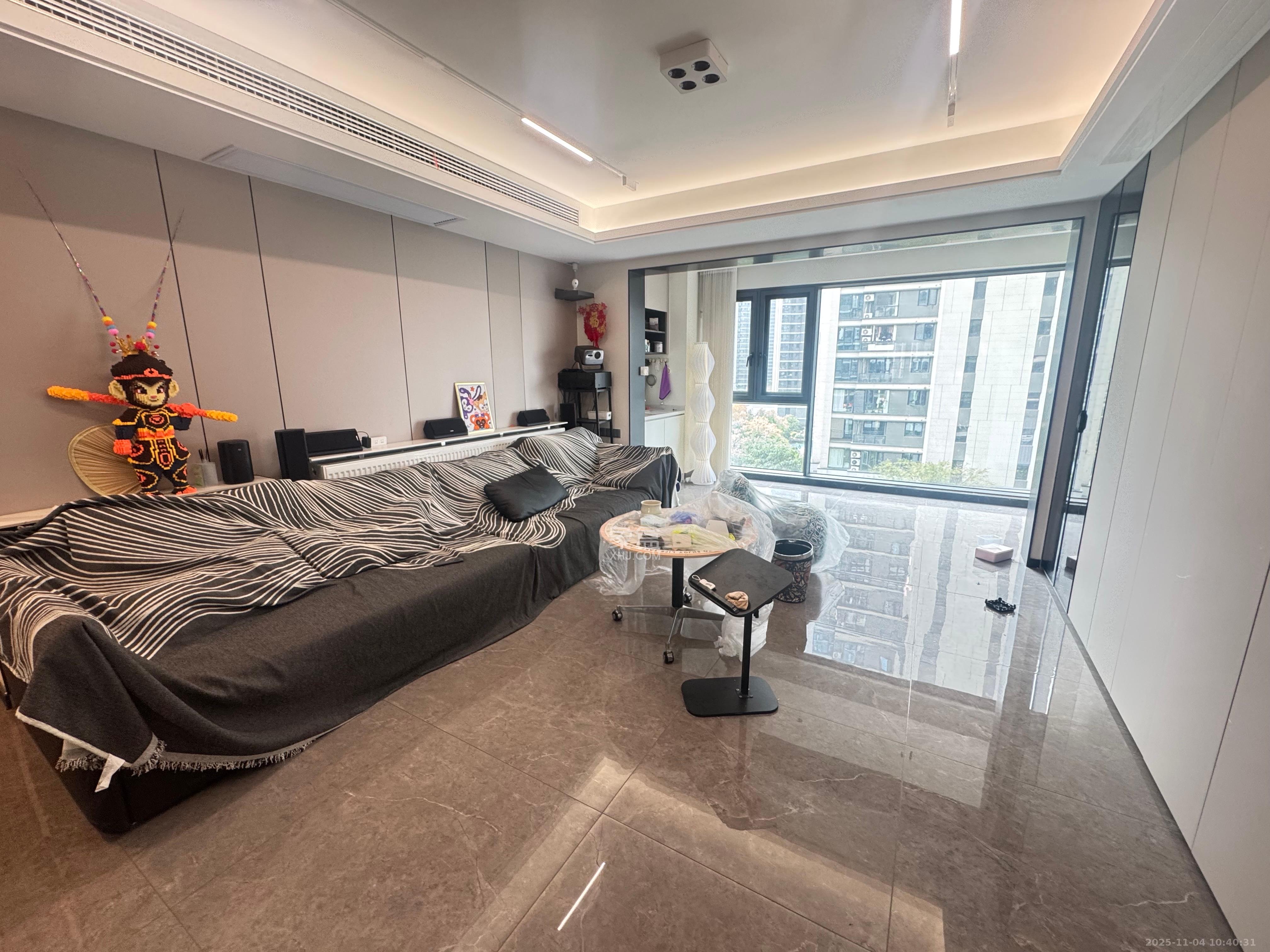 中海阅溪府 4室1厅2卫 6000.0元/月 中海阅溪府 4室1厅2卫 6000.0元/月室内图