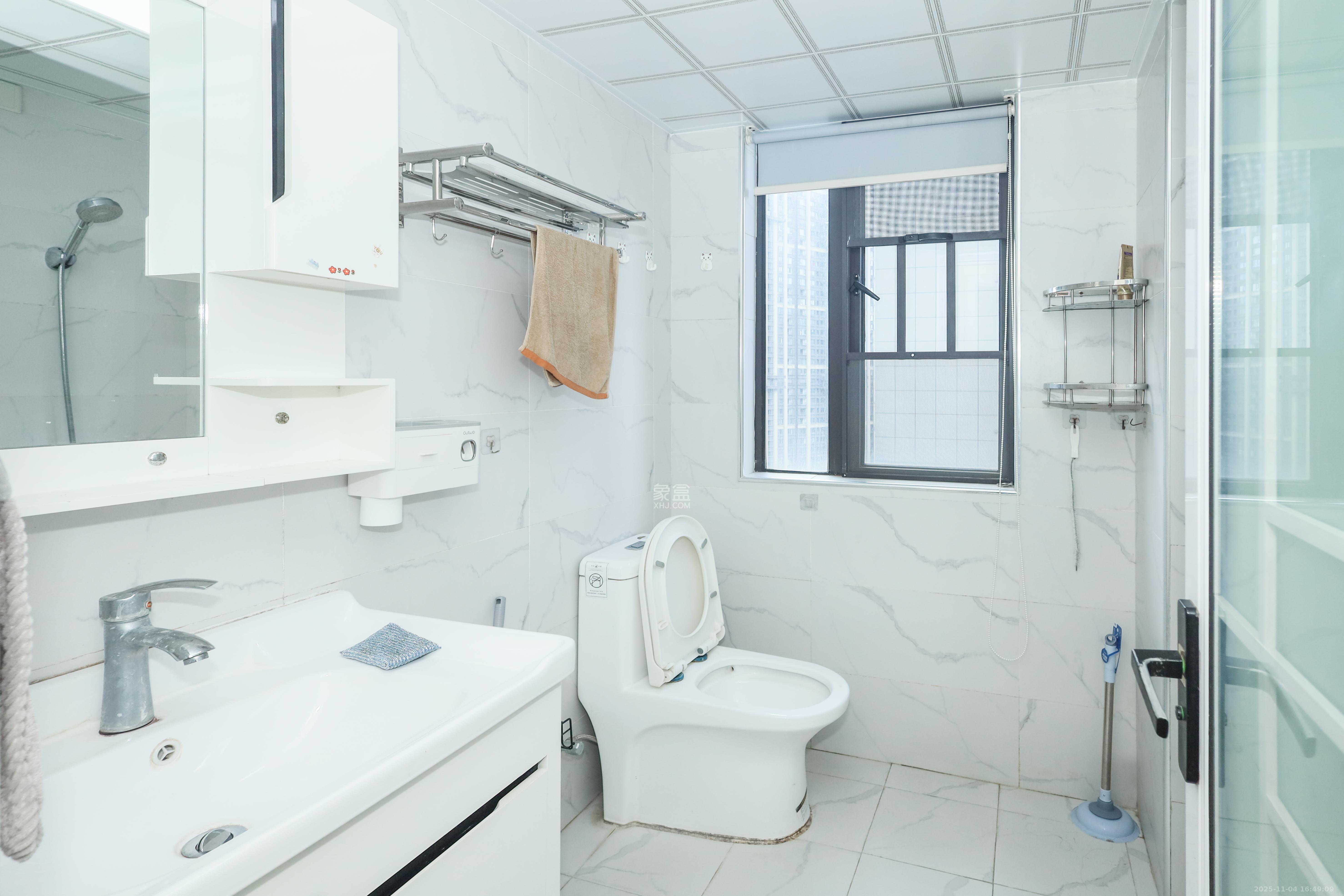 中国铁建梅溪青秀二期 3室2厅2卫 2360.0元/月 中国铁建梅溪青秀二期 3室2厅2卫 2360.0元/月室内图