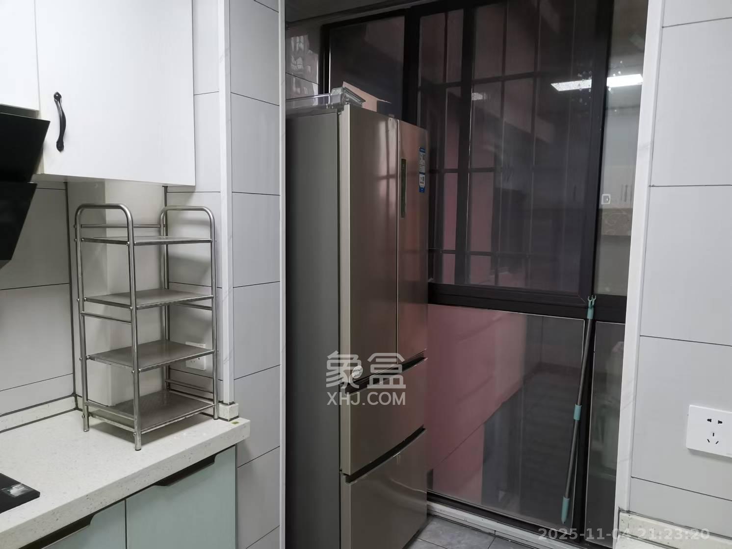 中城苑  3室2厅2卫    2300.0元/月室内图