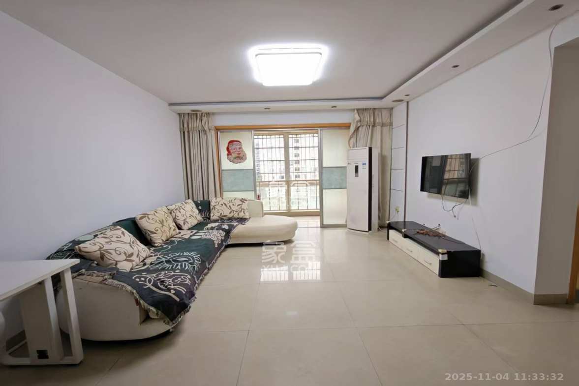 枫林美景 3室2厅1卫 2600.0元/月 枫林美景 3室2厅1卫 2600.0元/月室内图