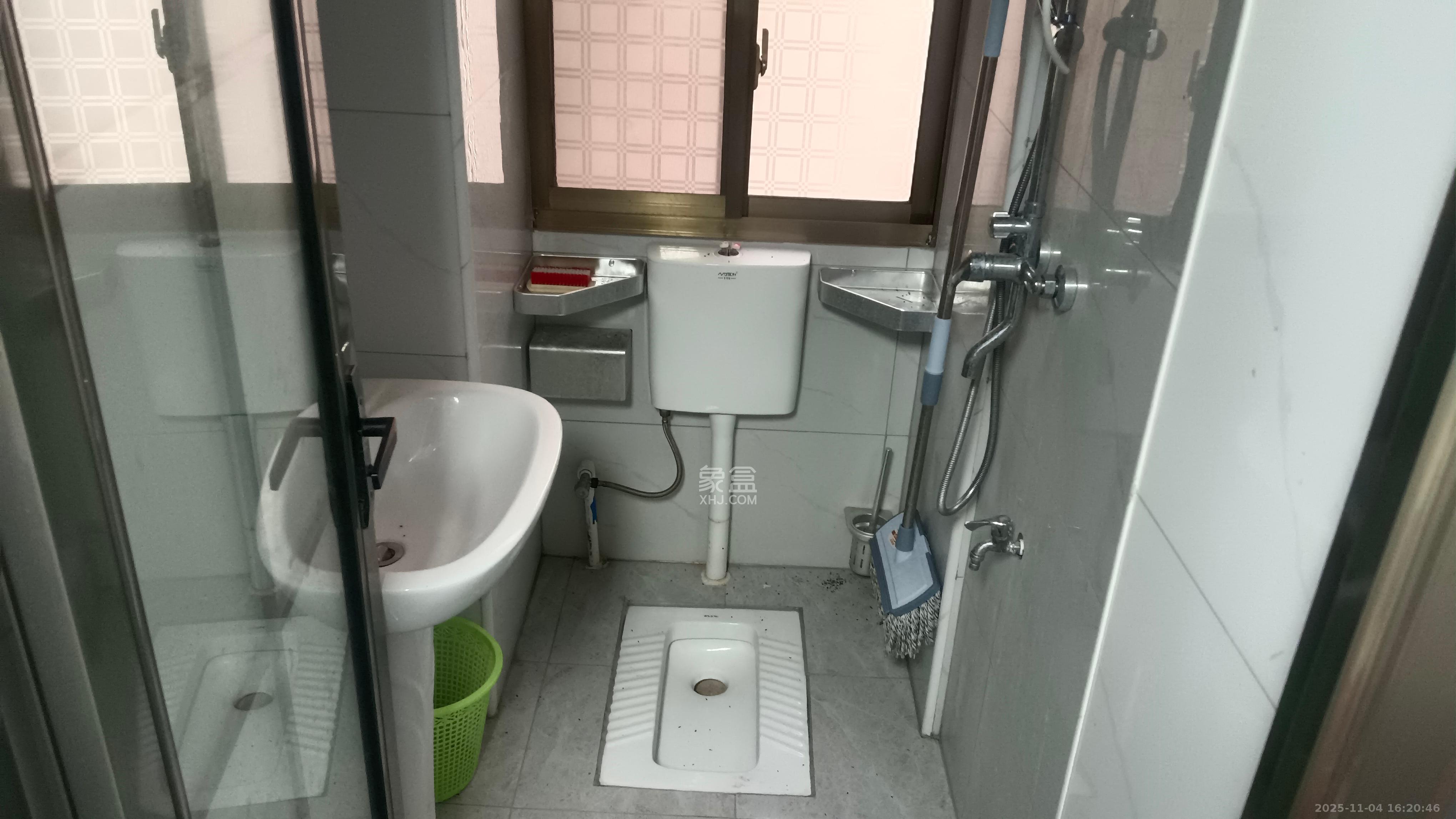 湖南省农业物资总公司宿舍 3室2厅2卫 2500.0元/月 湖南省农业物资总公司宿舍 3室2厅2卫 2500.0元/月室内图