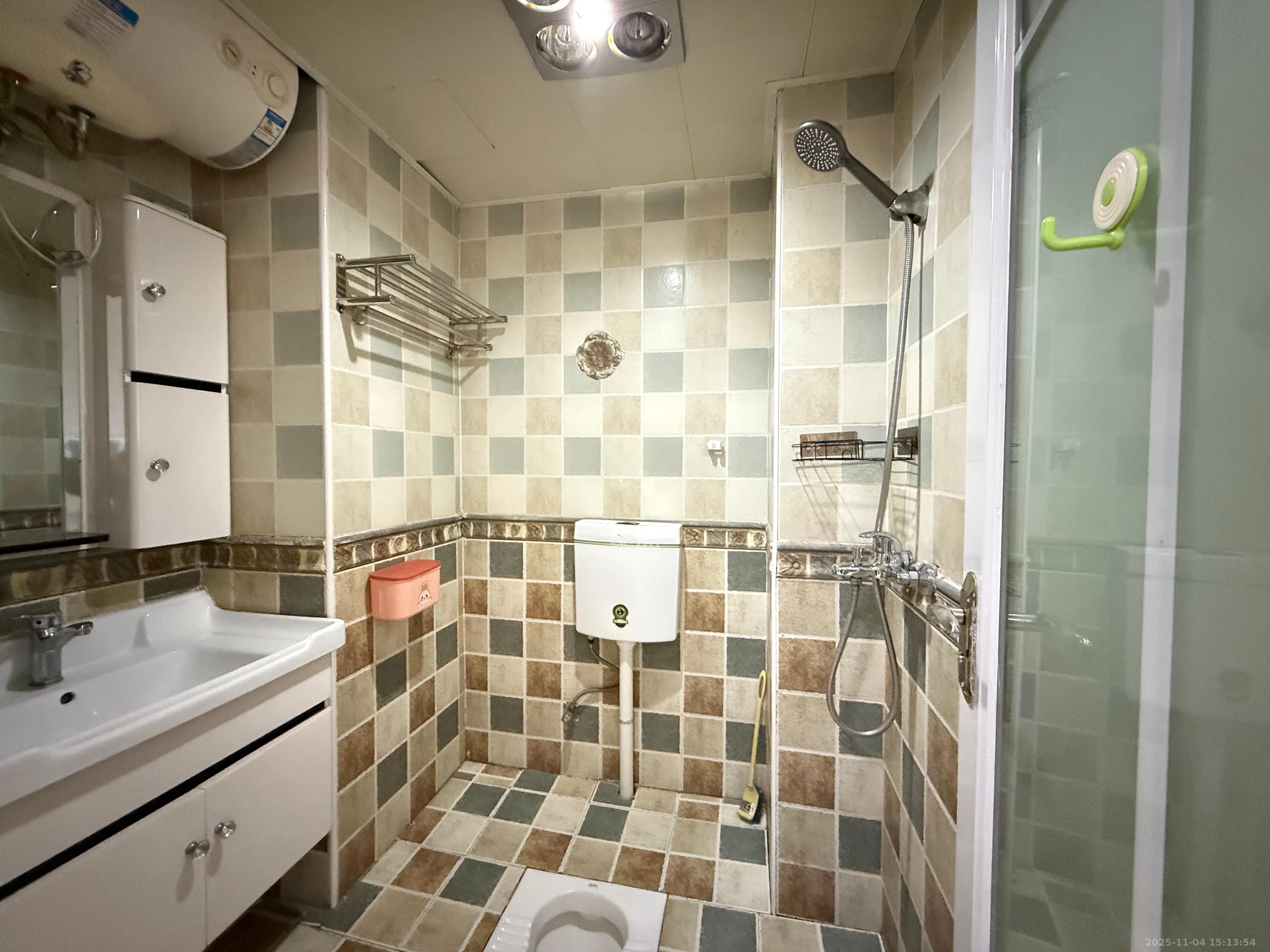 凯通国际城（凯通朝庭）  1室1厅1卫    1500.0元/月室内图