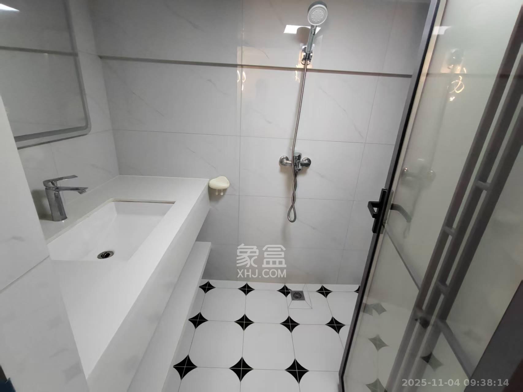 清控湖山雅居北区 1室1厅1卫 1100.0元/月 清控湖山雅居北区 1室1厅1卫 1100.0元/月室内图