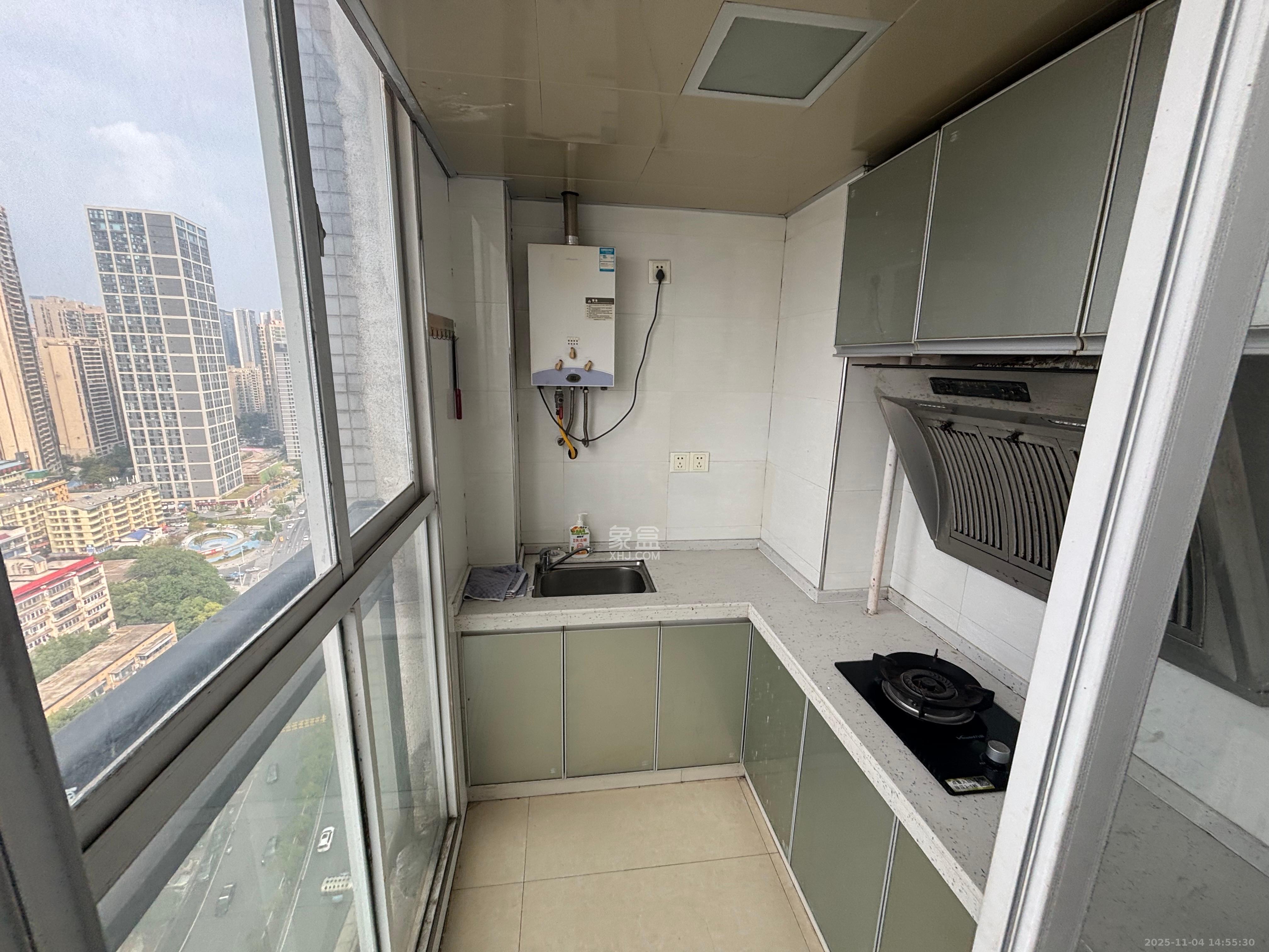 观湖公寓  1室1厅1卫    1500.0元/月室内图